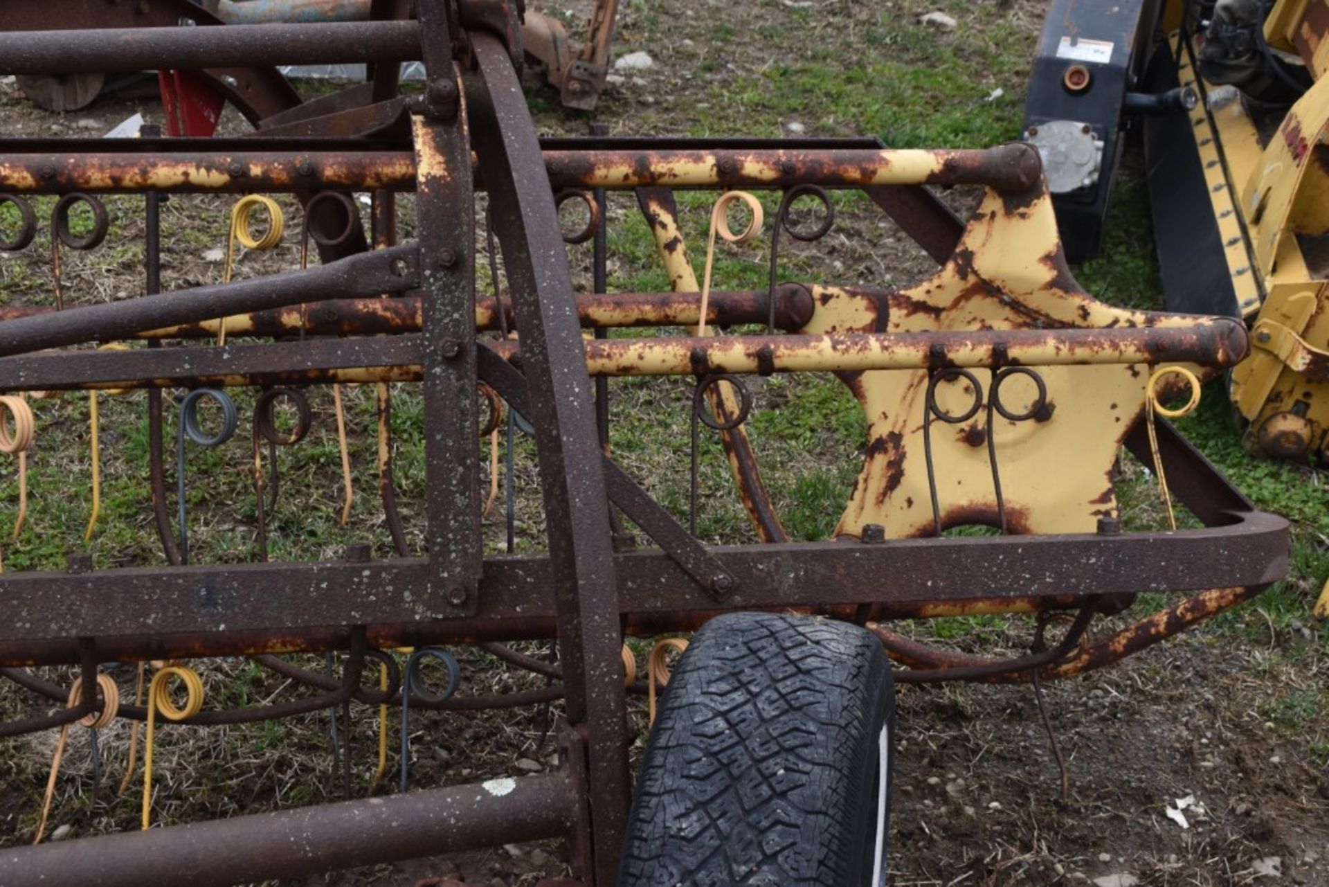 New Holland 56 Rolabar Rake - Image 11 of 16