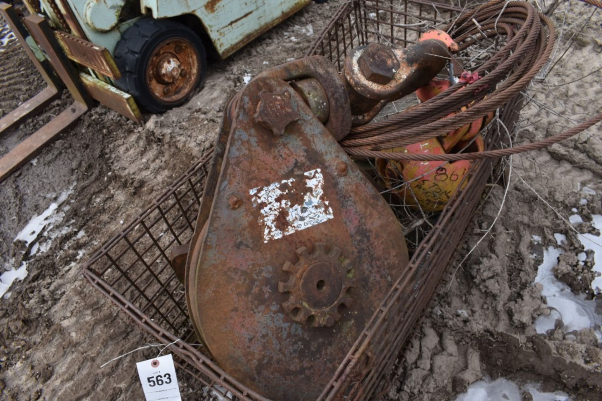 Metal Crate with 15 Ton Crane Hook, Probably a 25 Ton Crane Hook and Large Crane Pulley - Image 8 of 8