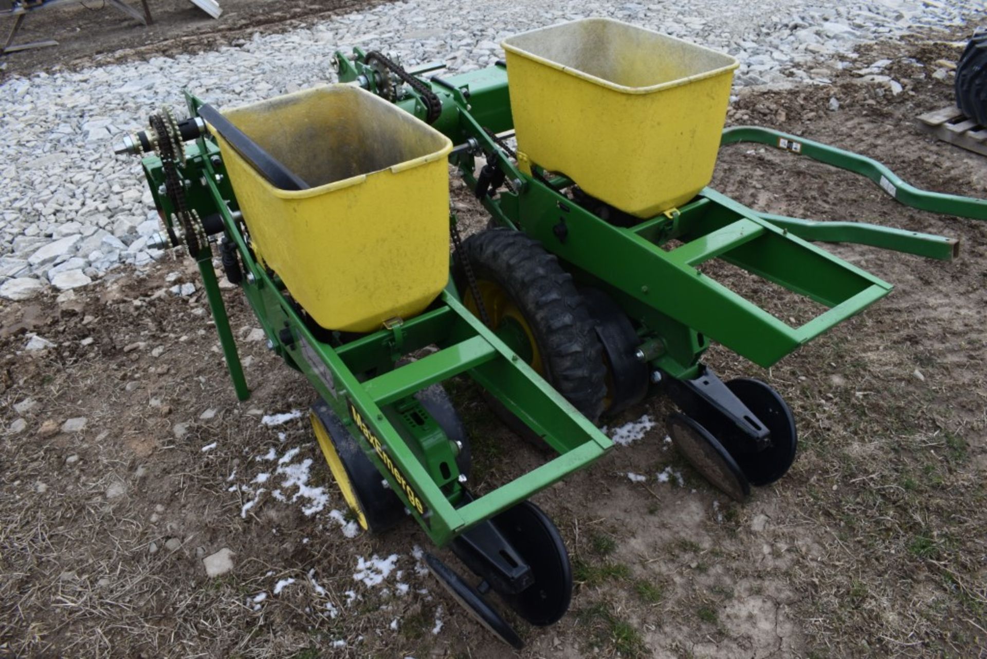 Plot Master Two Row Ground Drive Corn Planter - Bild 6 aus 10