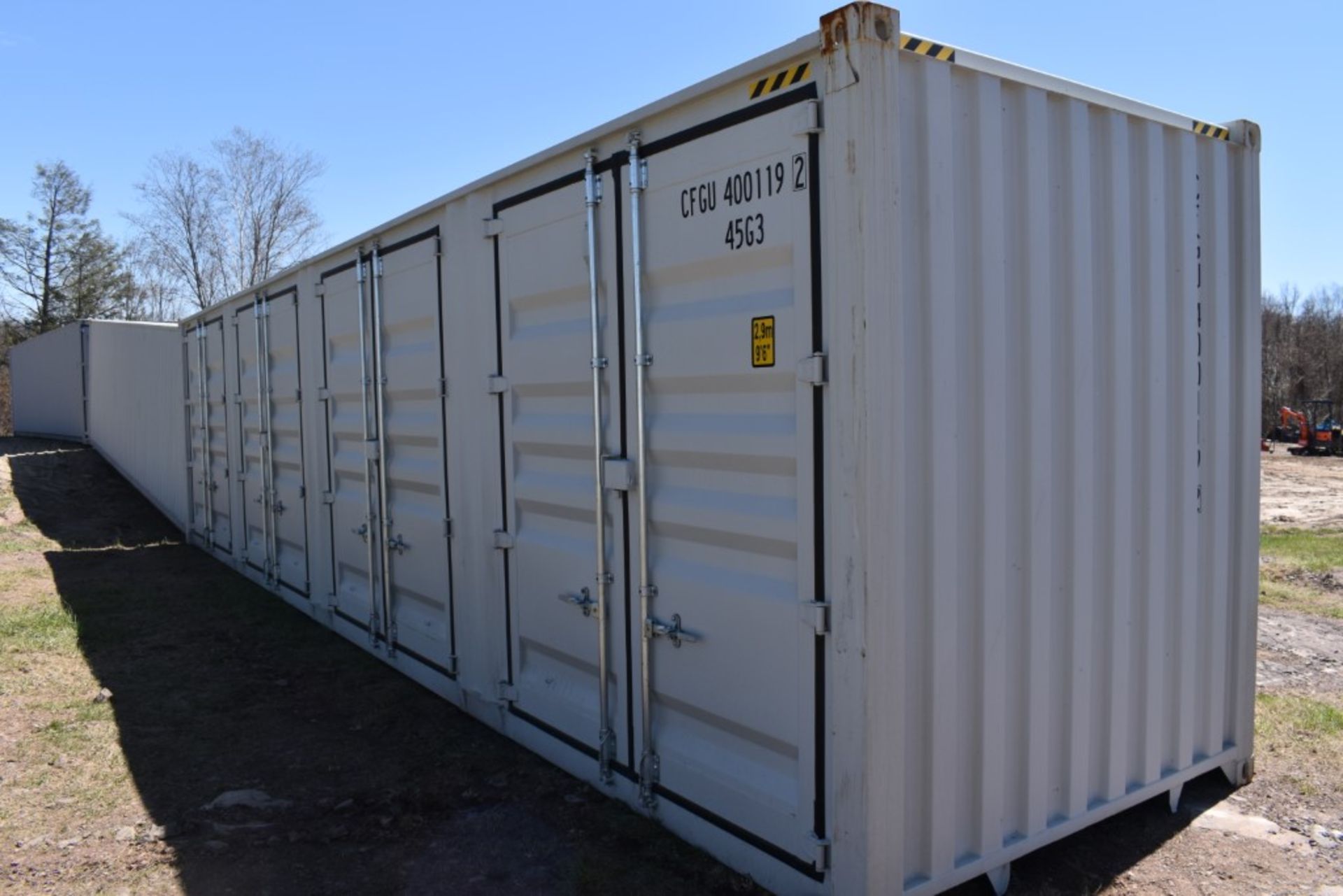 40' 5 Door Shipping Container New, 9' 6" High Cube - Image 2 of 4