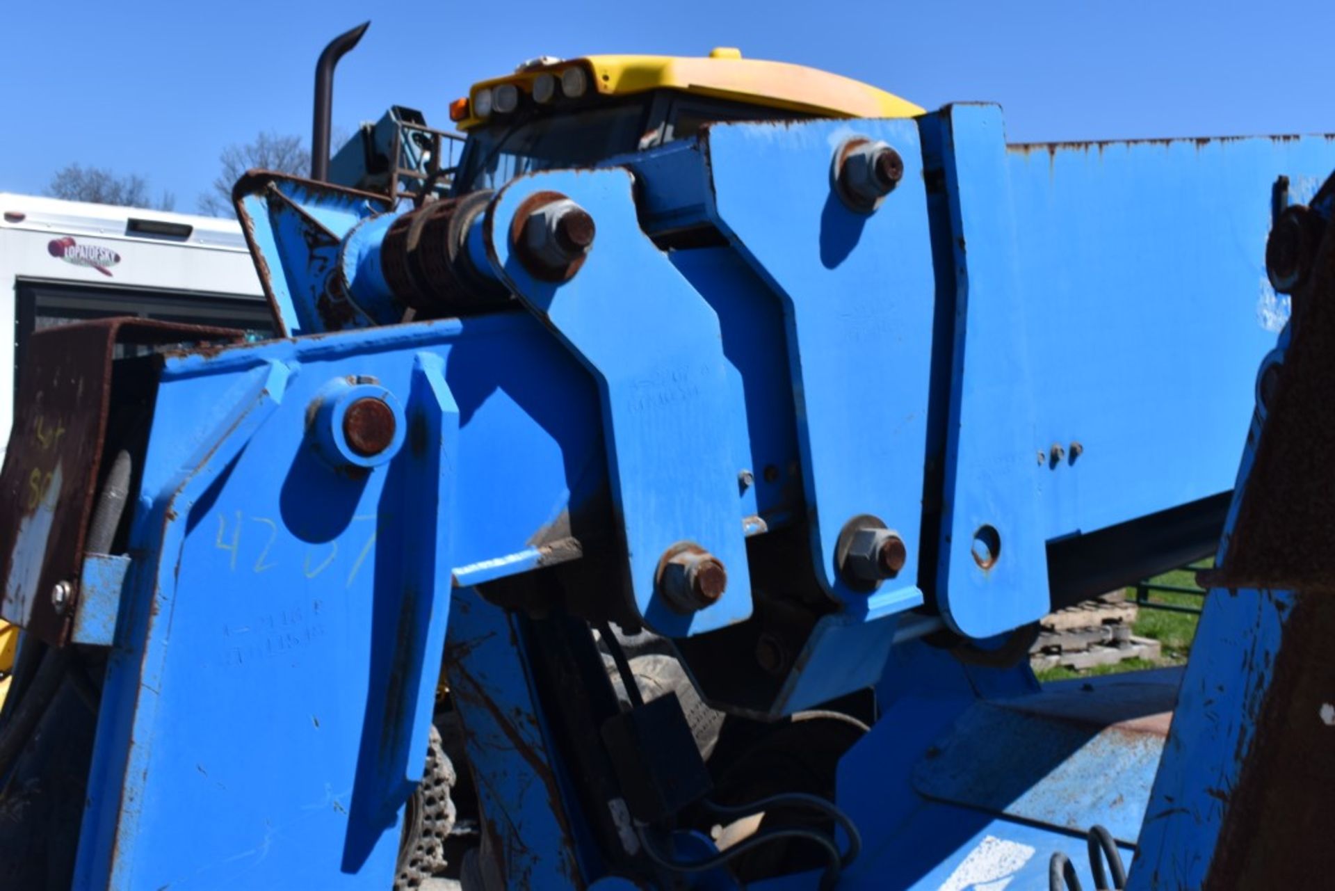 Genie GTH1056 Telehandler 1657 Hours, Very Hard Starting, Runs and Operates, 4WD, 4WS, 70" Forks, - Image 18 of 27