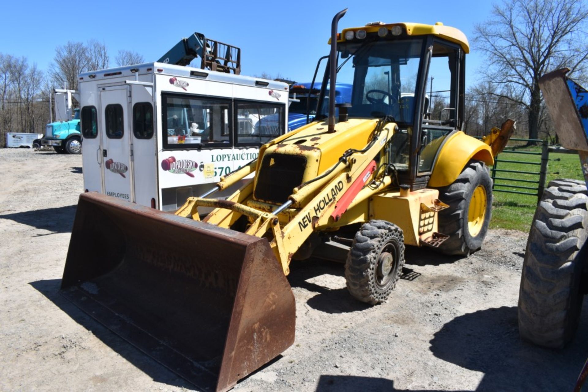 New Holland LB75B Backhoe 8052 Hours, Runs and Operates, 88" Bucket, 4WD, Outriggers, No Backhoe,