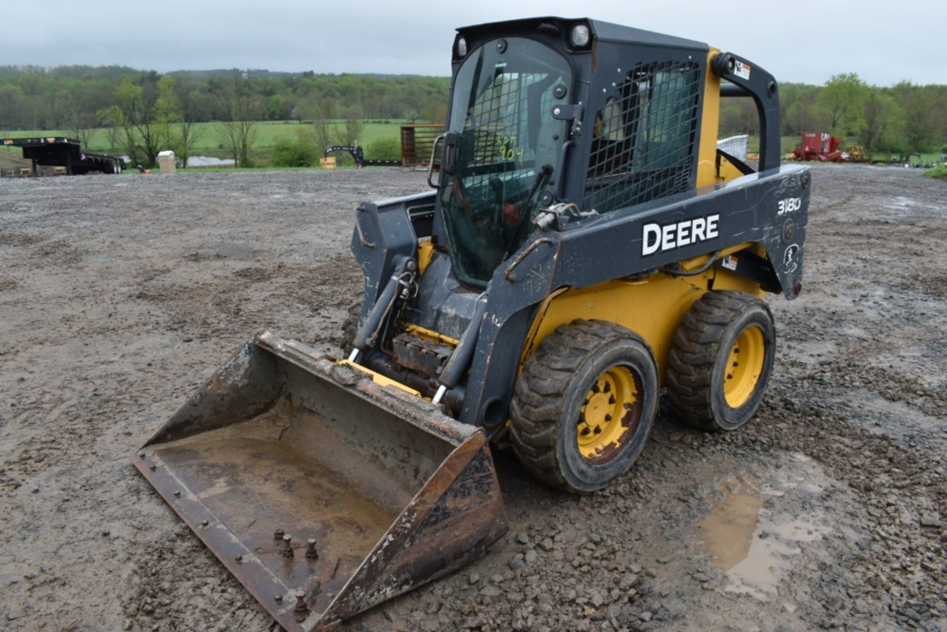 John Deere 318D Skid Steer 3488 Hours, Runs and Drives, Hydraulic Quick Attach, John Deere