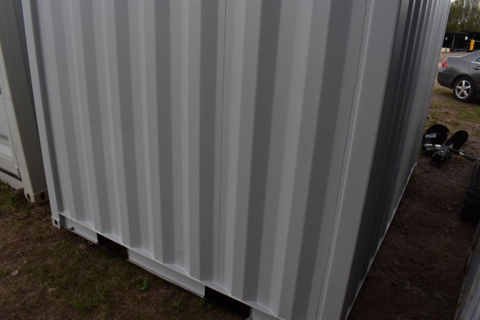 10' Shipping Container Security Office 98" x 87" x 122" - Image 5 of 6