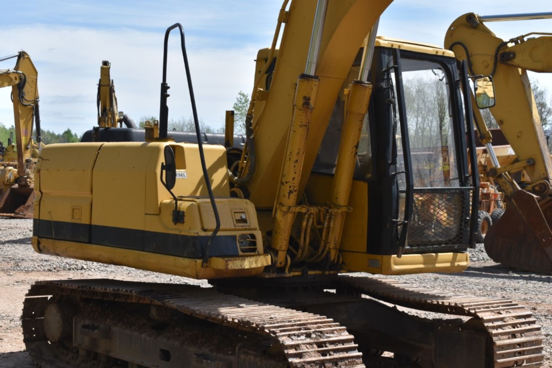 CAT 312B Excavator 11114 Hours, Runs and Operates, 48" Bucket, Auxiliary Hydraulics, Quick Coupler - Image 13 of 40