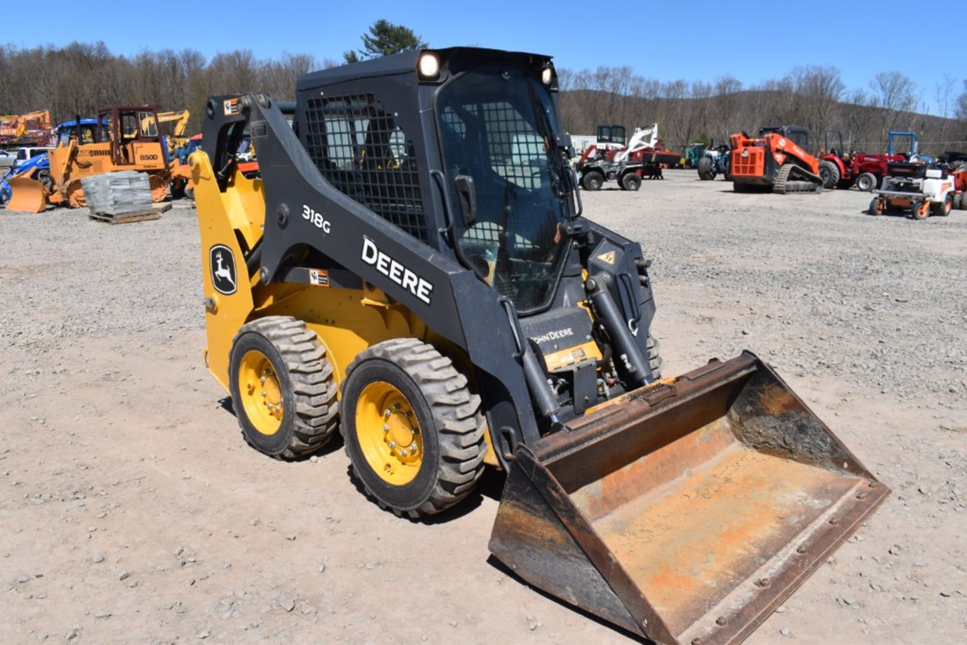 John Deere 318G Skid Steer 691 Hours, Runs and Operates, Hydraulic Quick Attach, JD Worksite Pro 66"