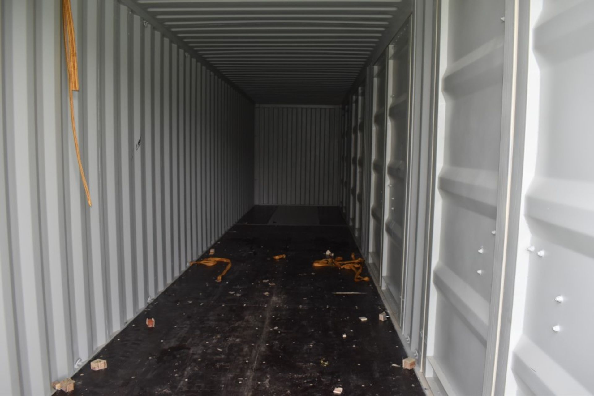 40' 5 Door Shipping Container New, 9' 6" High Cube - Image 5 of 5