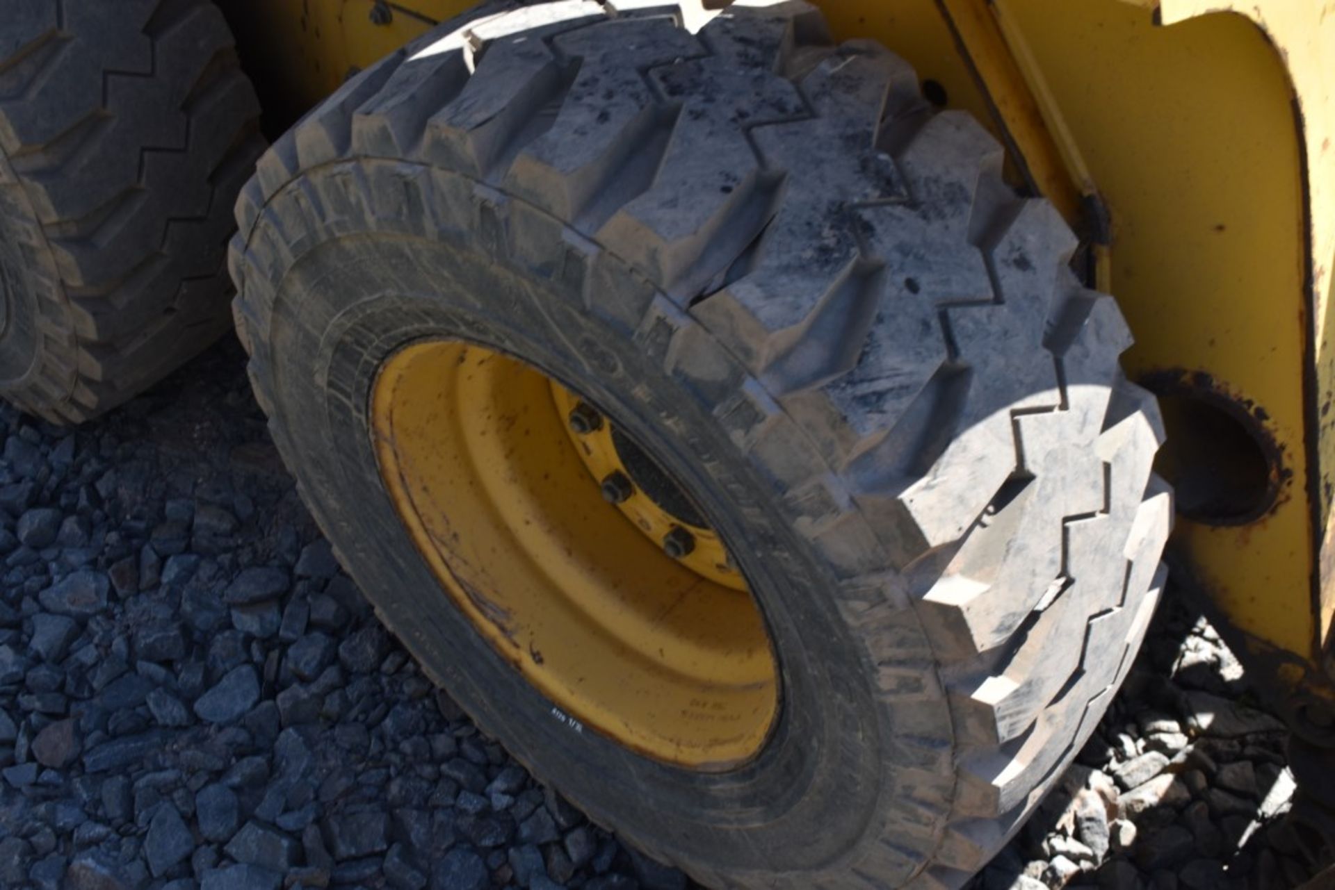 John Deere 250 Skid Steer 1292 Hours, Runs and Operates, Mechanical Quick Attach, John Deere 72" - Image 15 of 23