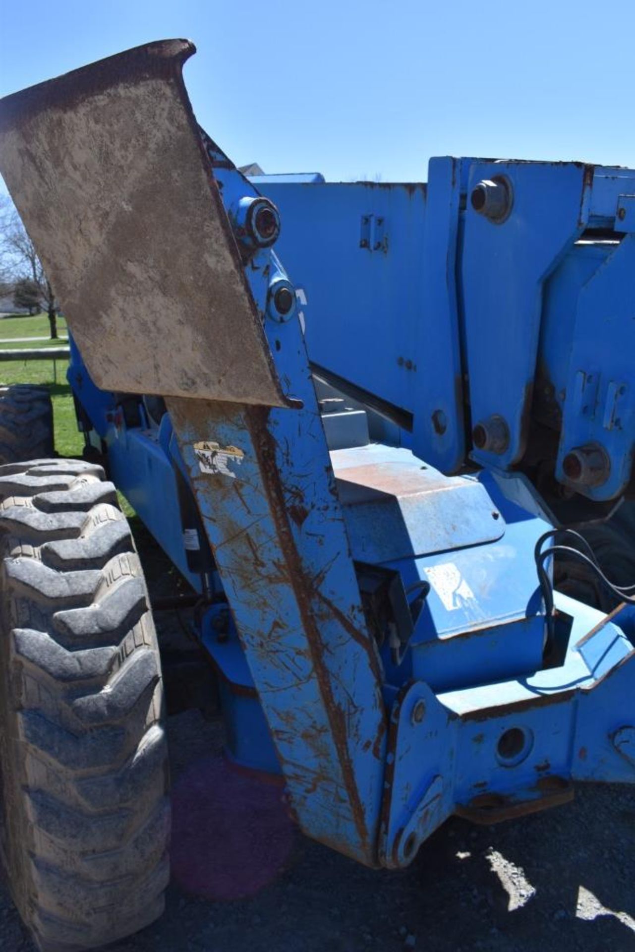 Genie GTH1056 Telehandler 1657 Hours, Very Hard Starting, Runs and Operates, 4WD, 4WS, 70" Forks, - Image 15 of 27