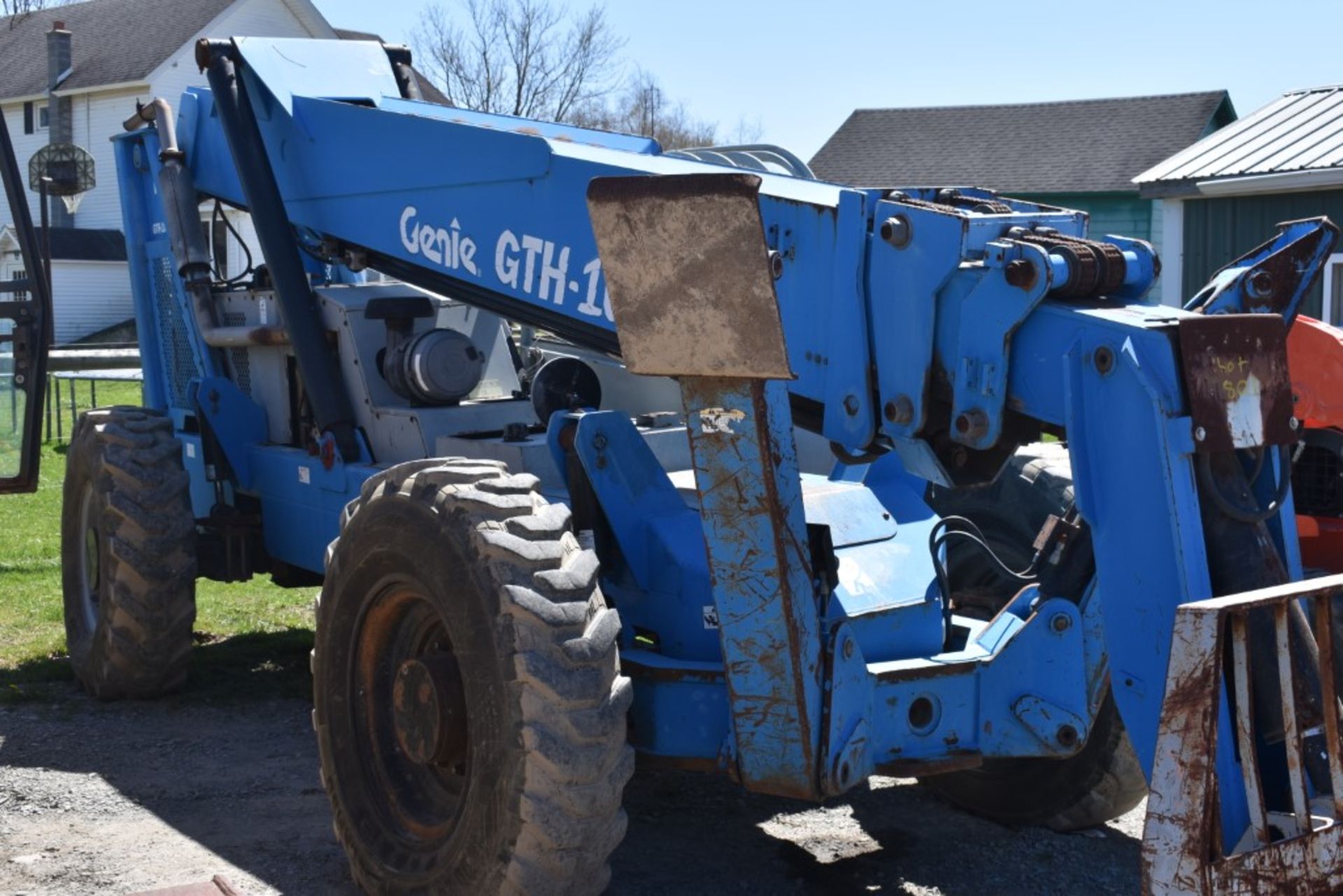 Genie GTH1056 Telehandler 1657 Hours, Very Hard Starting, Runs and Operates, 4WD, 4WS, 70" Forks, - Image 5 of 27