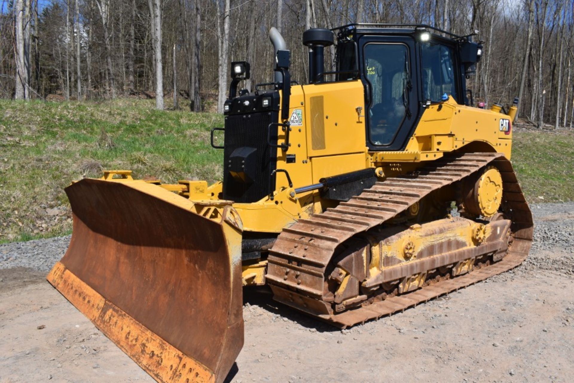 2022 CAT D6 LGP Dozer 1762 Hours, Runs and Operates, 158" 6 Way Blade, New Cutting Edge, Ripper