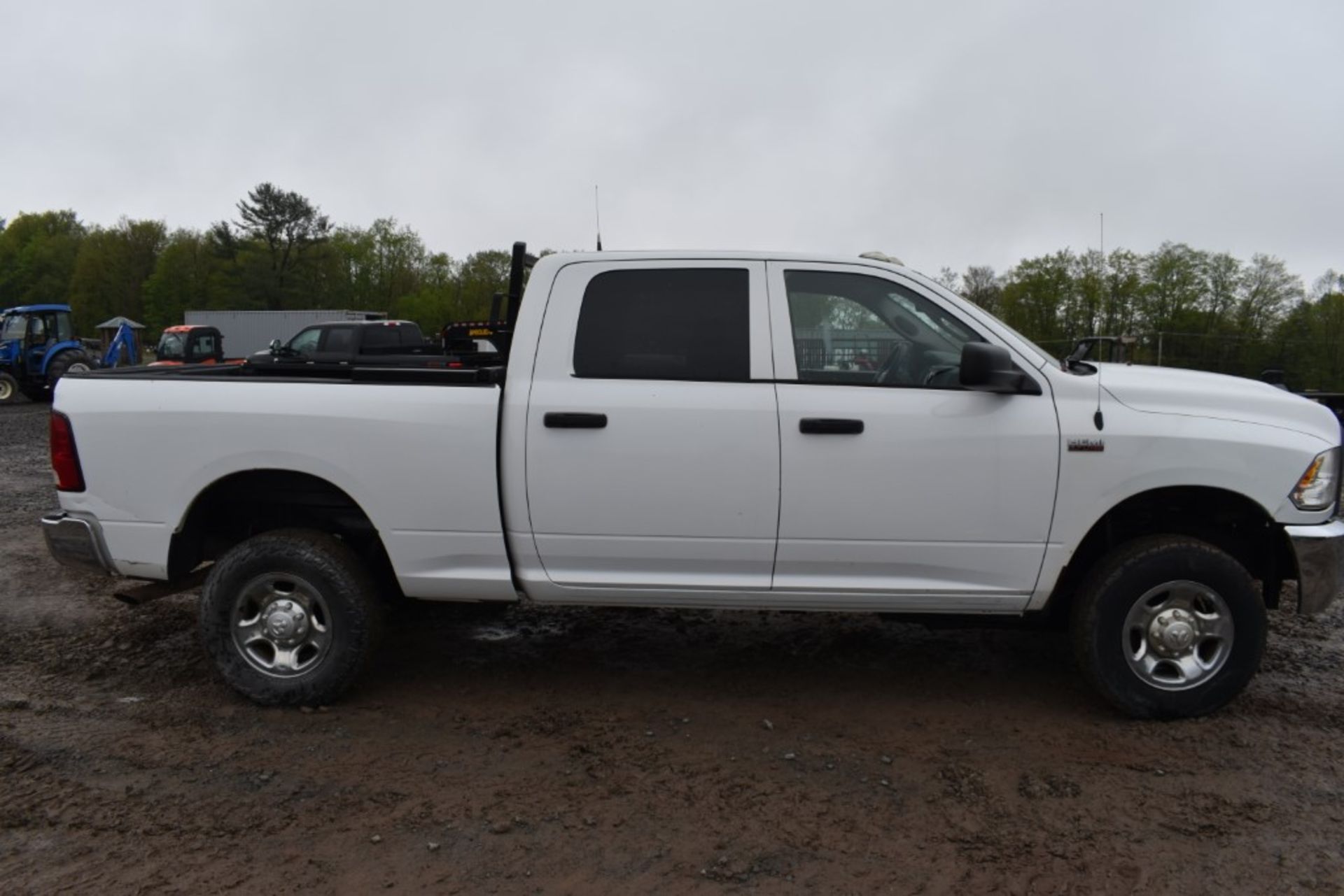 2015 Dodge Ram 2500 Truck With Title, 181238 Miles, Runs and Drives, Hemi 5.7 Gas Engine, Automatic, - Image 4 of 23