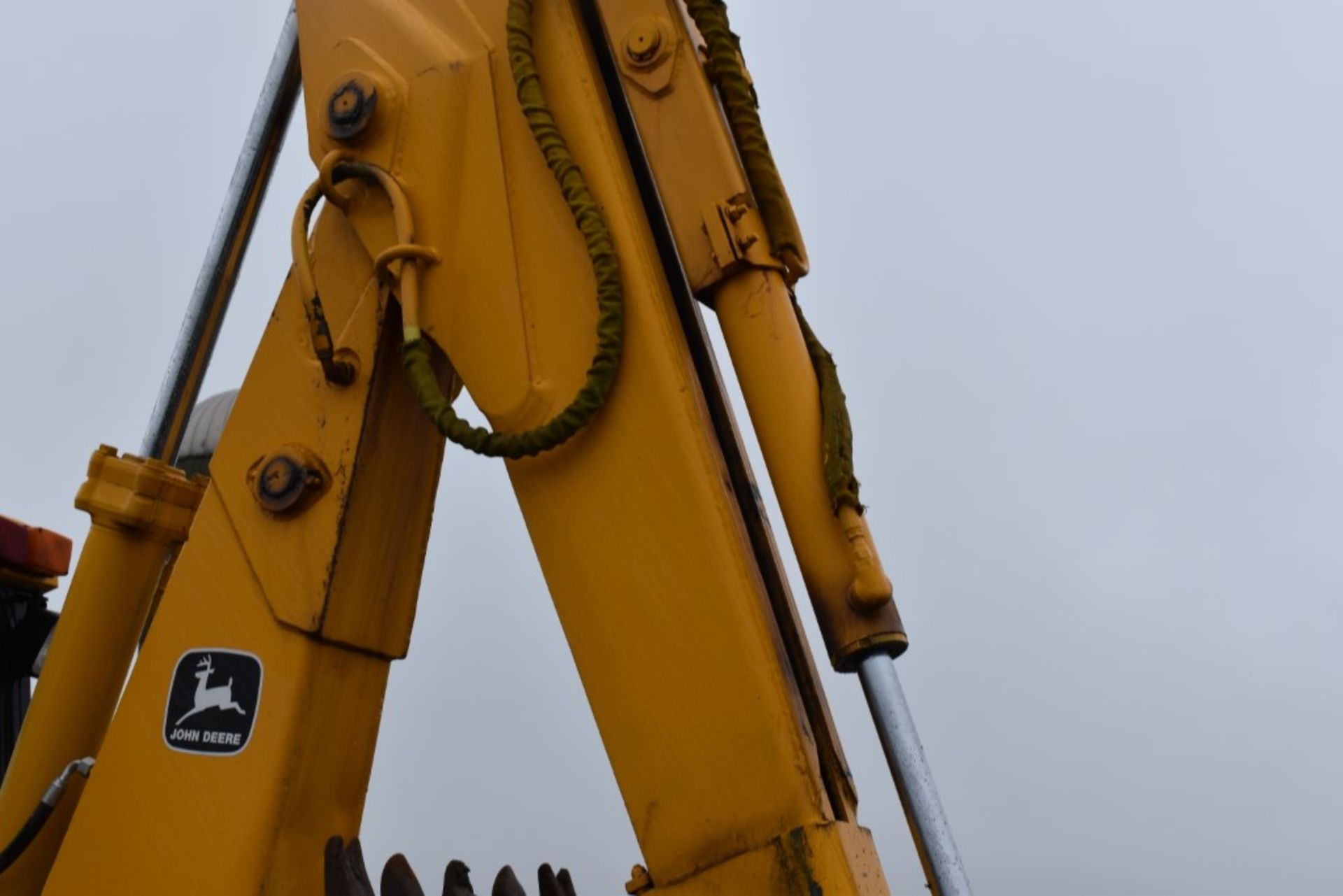 John Deere 510C Turbo Backhoe 5856 Hours, Runs and Operates, 4WD, 92" Bucket, Extendable Hoe, 24" - Image 8 of 33