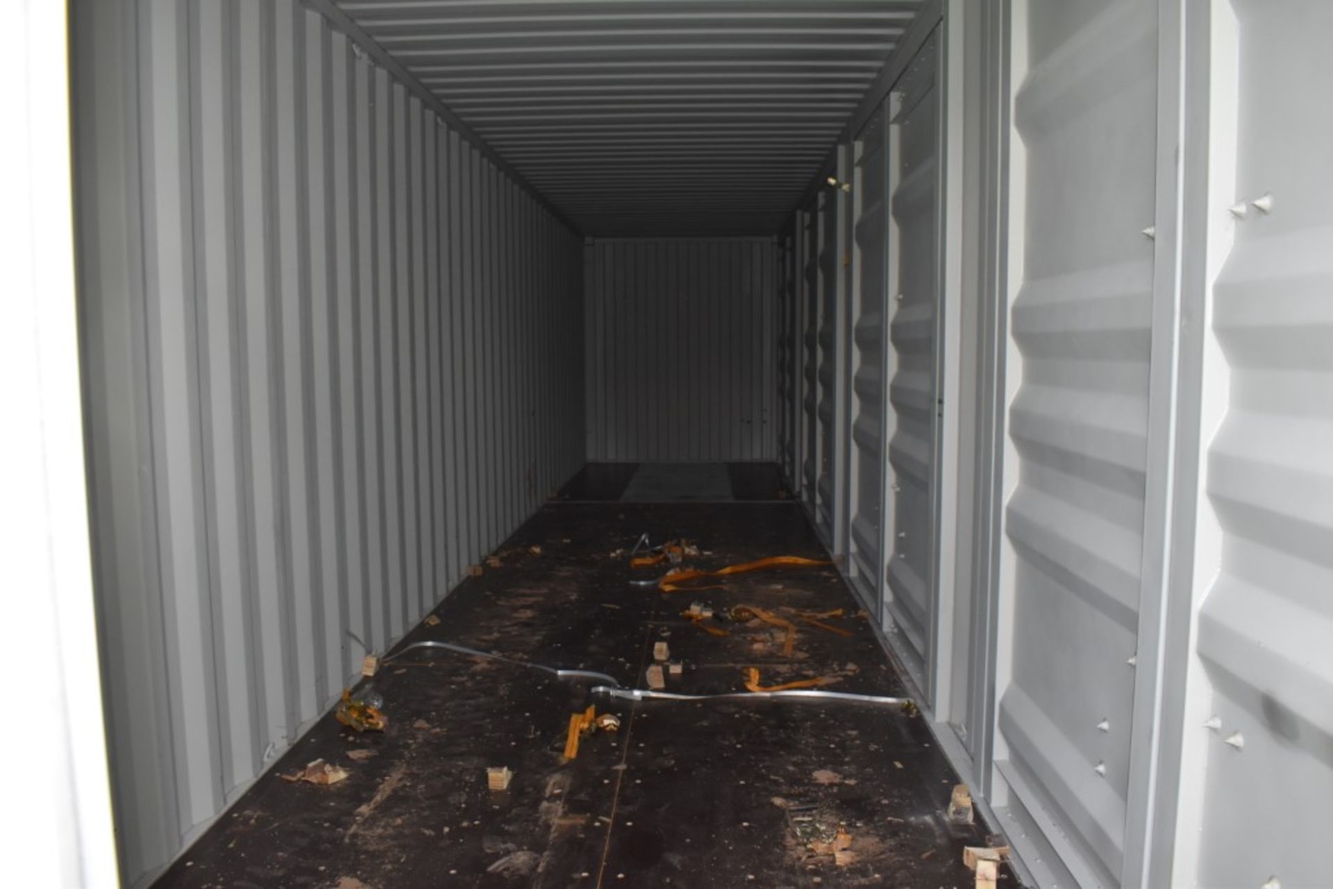 40' 5 Door Shipping Container New, 9' 6" High Cube - Image 5 of 5