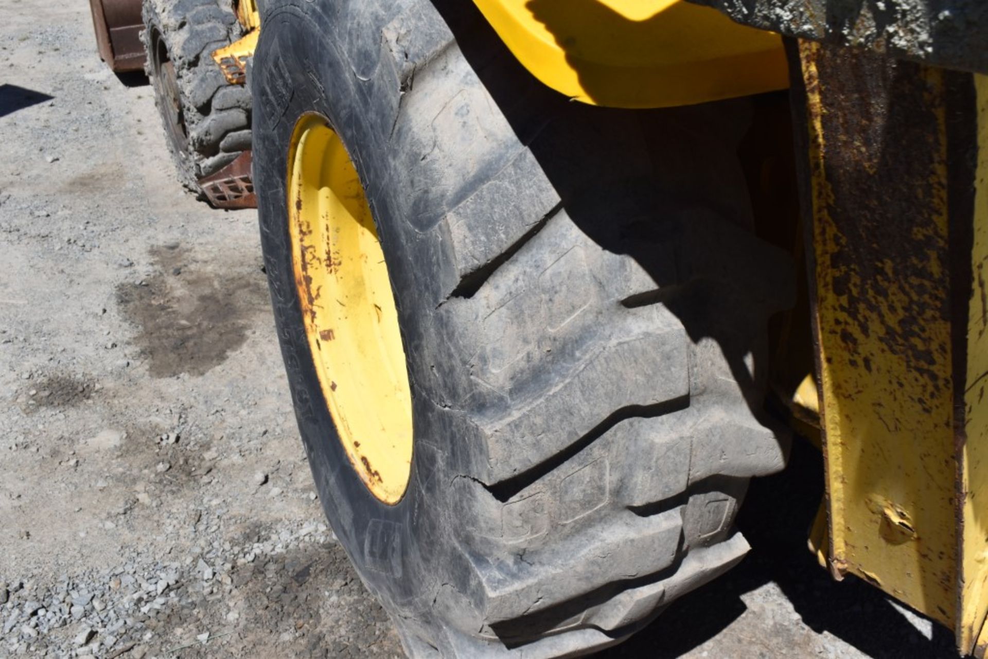 New Holland LB75B Backhoe 8052 Hours, Runs and Operates, 88" Bucket, 4WD, Outriggers, No Backhoe, - Image 10 of 24