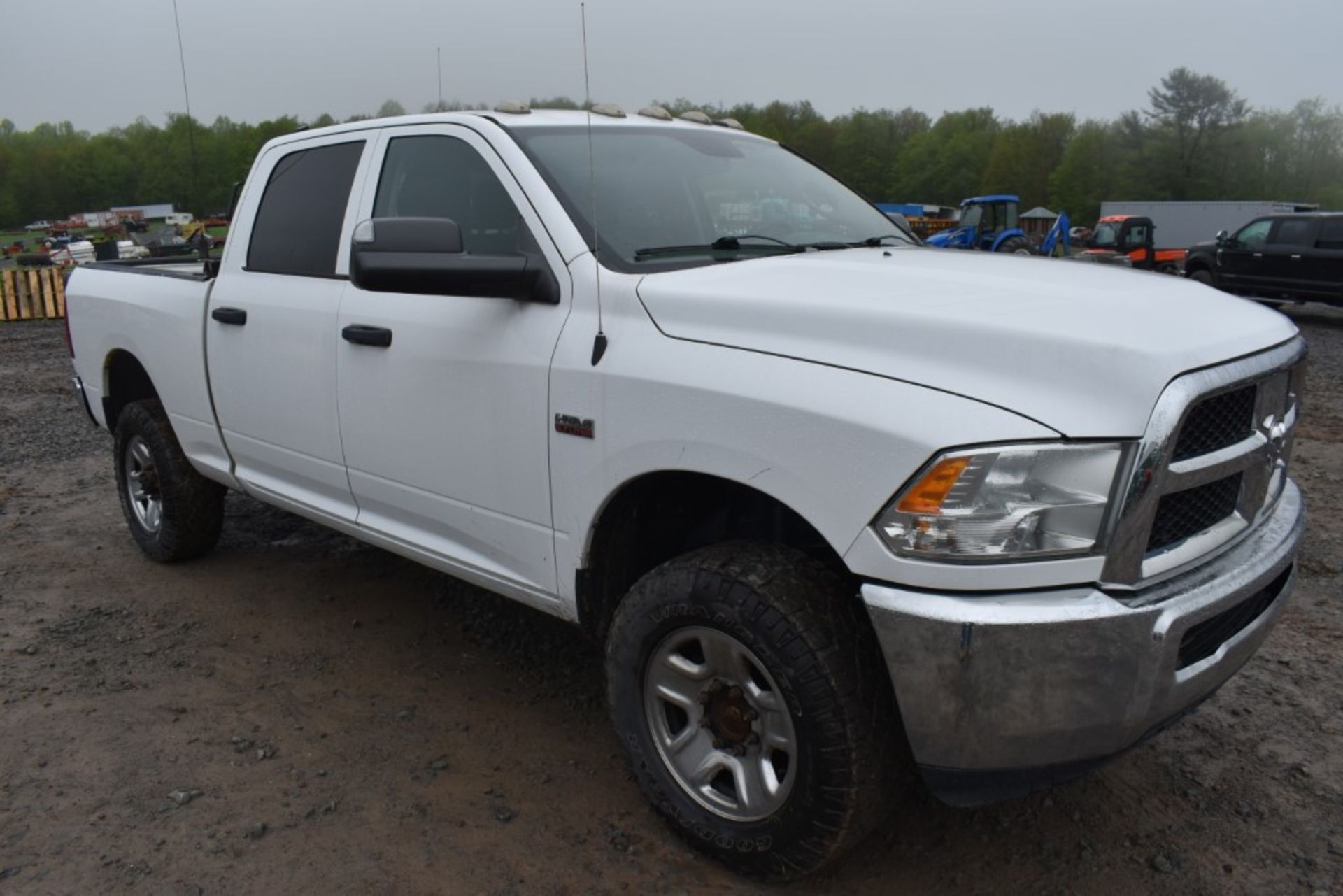 2014 Dodge Ram 2500 Truck With Title, 194341 Miles, Runs and Drives, Hemi 5.7 Gas Engine, Automatic, - Image 3 of 27
