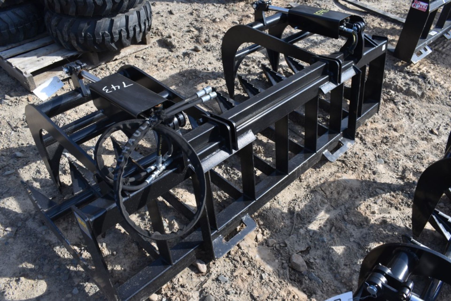 JMR Quick Attach 78" Root Grapple New - Image 3 of 3