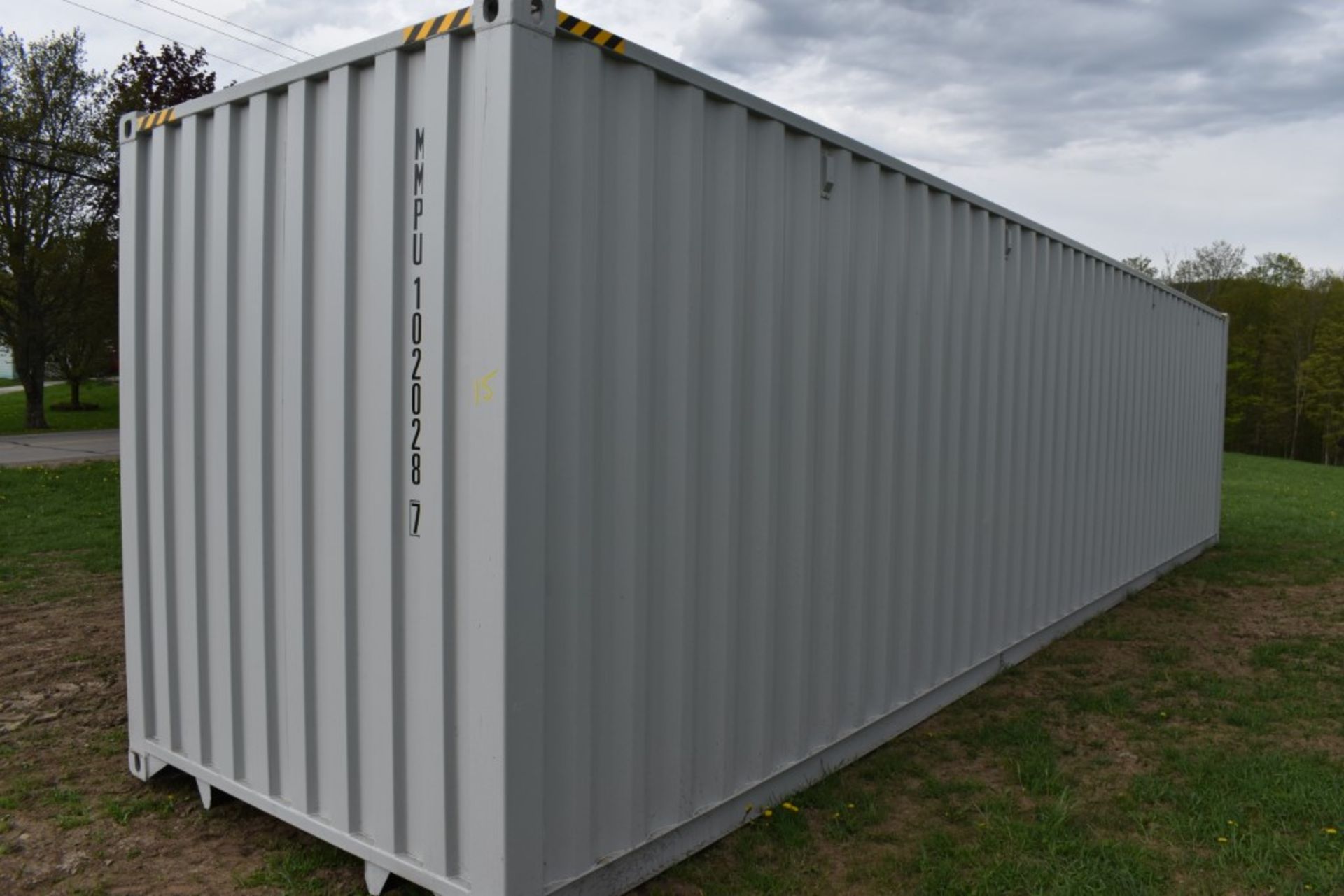 40' 5 Door Shipping Container New, 9' 6" High Cube - Image 2 of 5