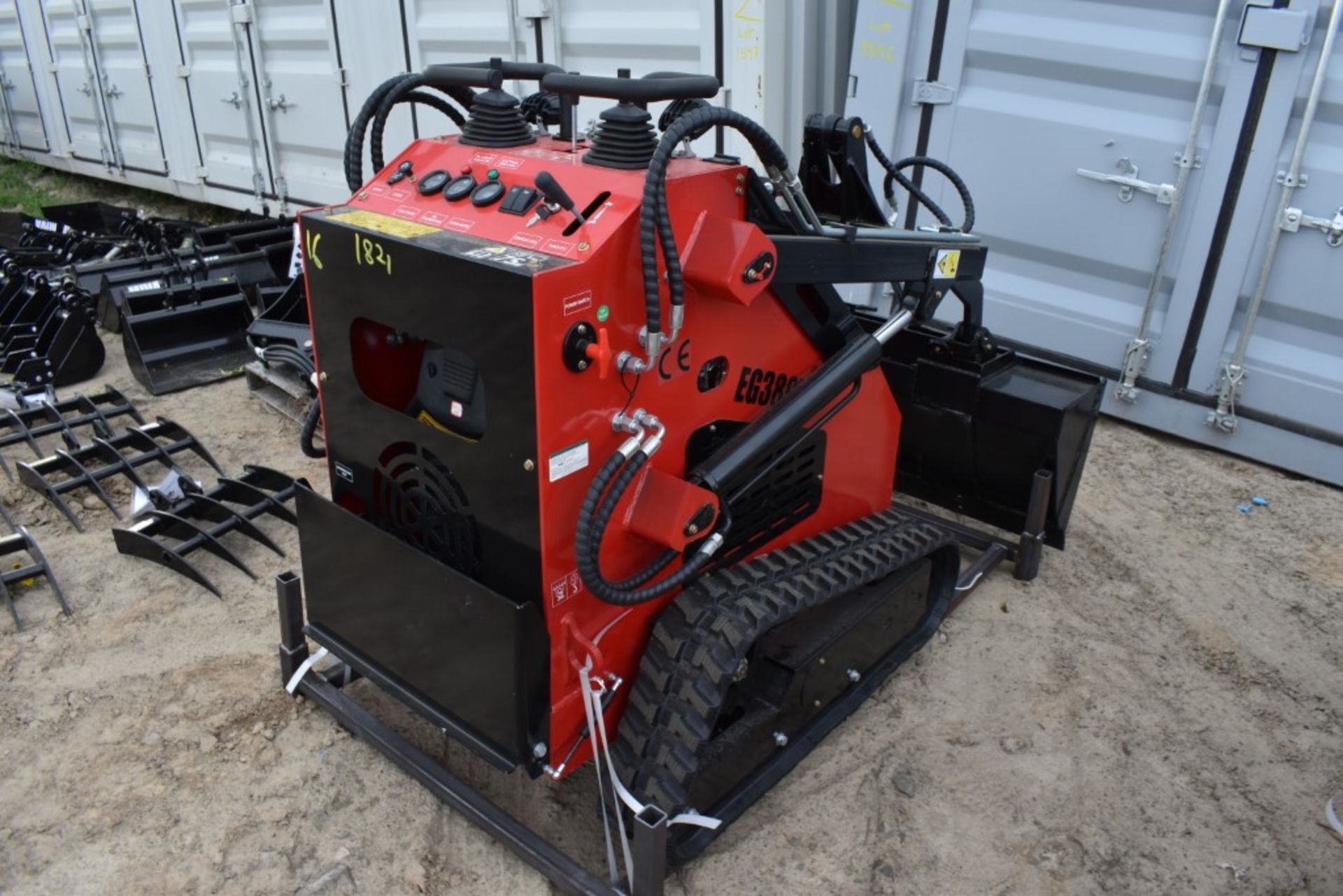 EGN EG380T Skid Steer with Tracks Be Sure to Check Fluids, New, Mini Mechanical Quick Attach, 44" - Image 3 of 9