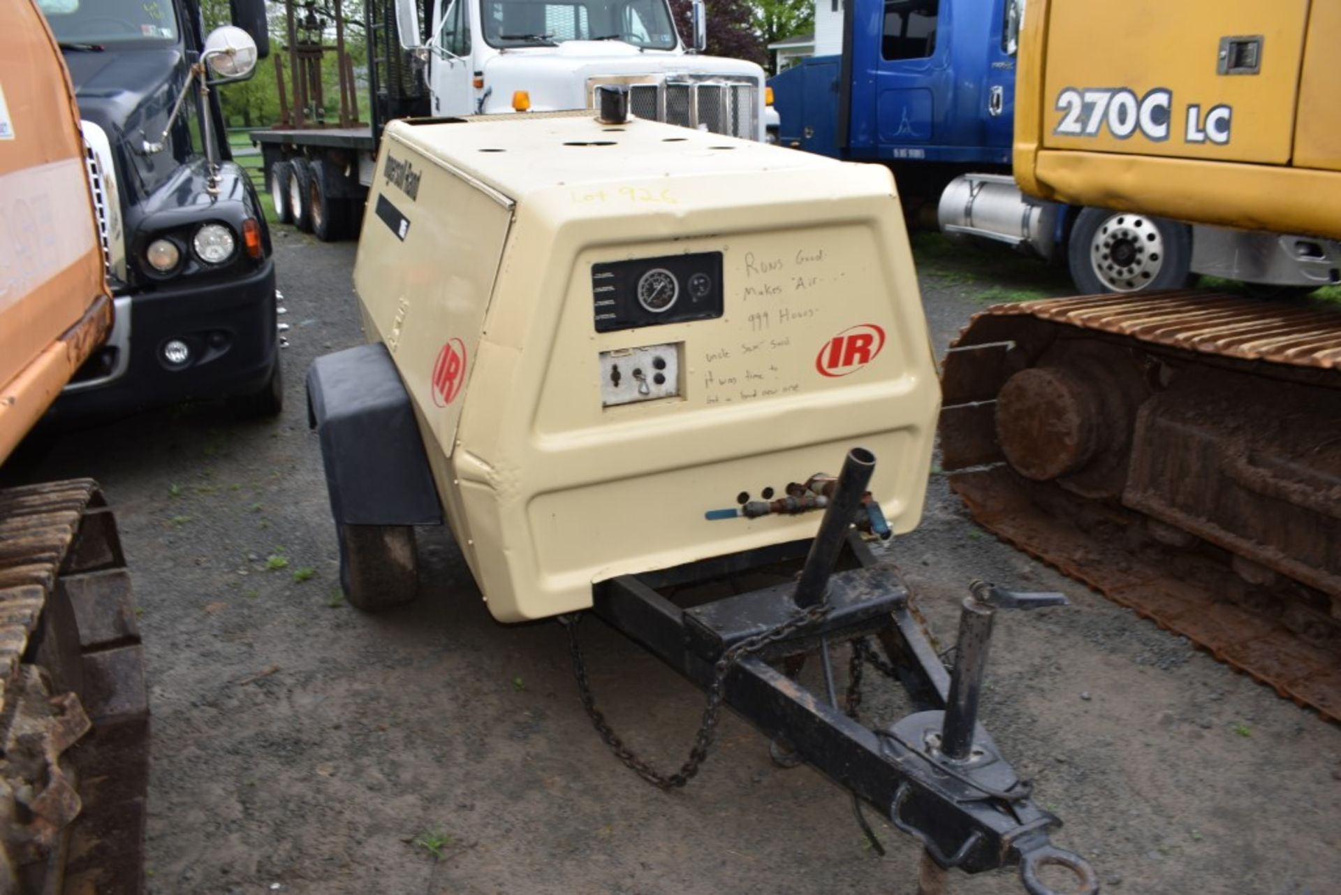 Ingersoll Rand 185 Air Compressor 999 Hours, Runs and Operates, Deutz 3 Cylinder Diesel Engine