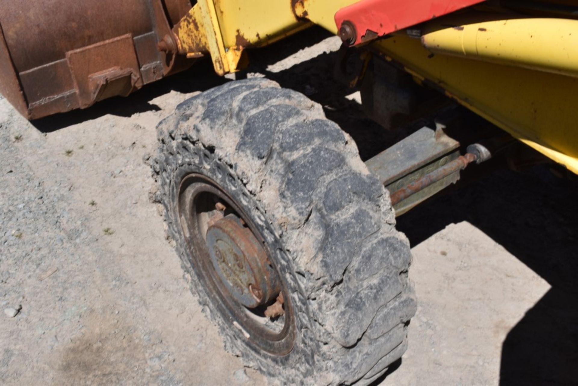 New Holland LB75B Backhoe 8052 Hours, Runs and Operates, 88" Bucket, 4WD, Outriggers, No Backhoe, - Image 12 of 24