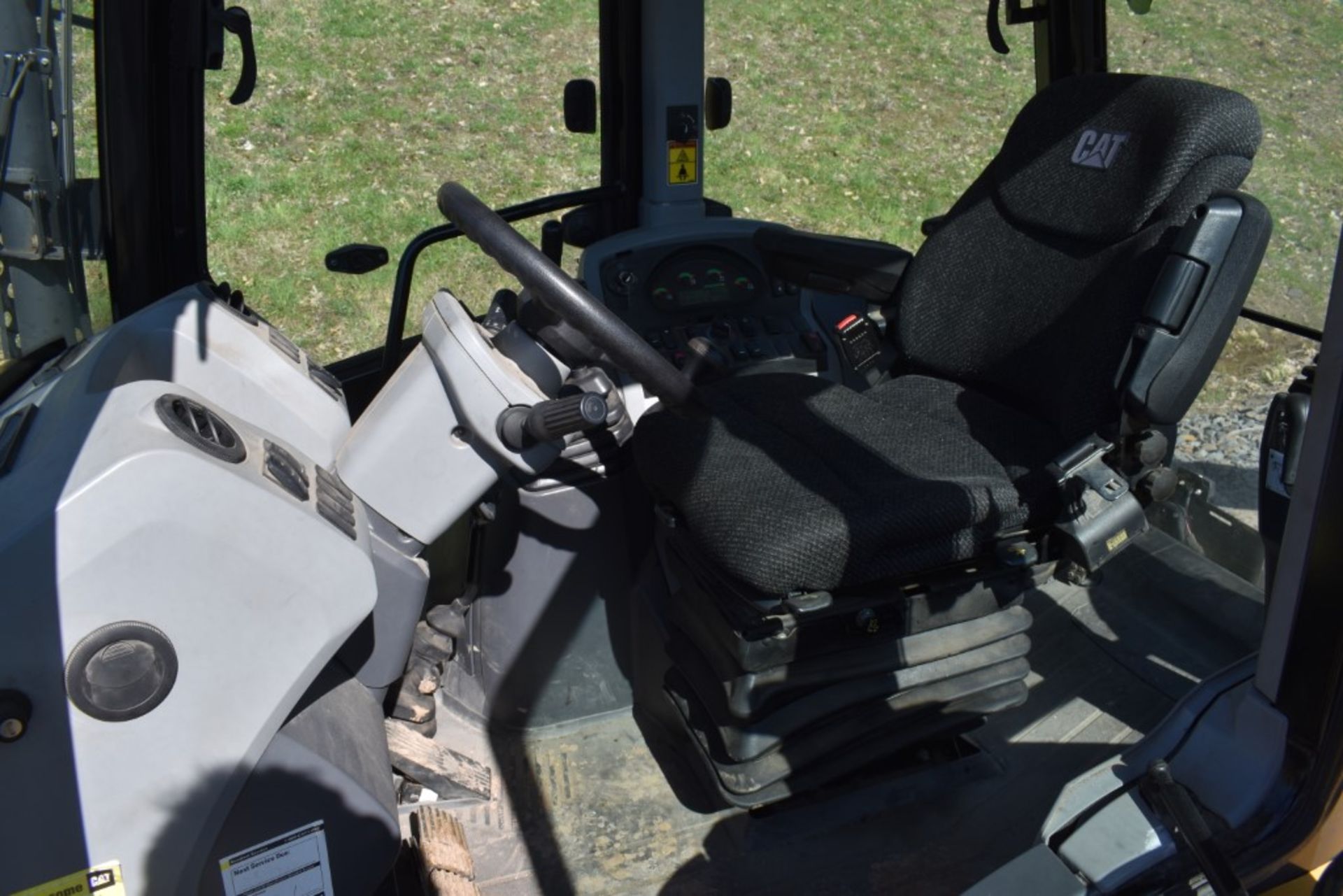 2018 CAT 420F2 Backhoe 2281 Hours, Runs and Operates, 4WD, CAT 89" 4 in 1 Bucket, Auxiliary - Image 24 of 31