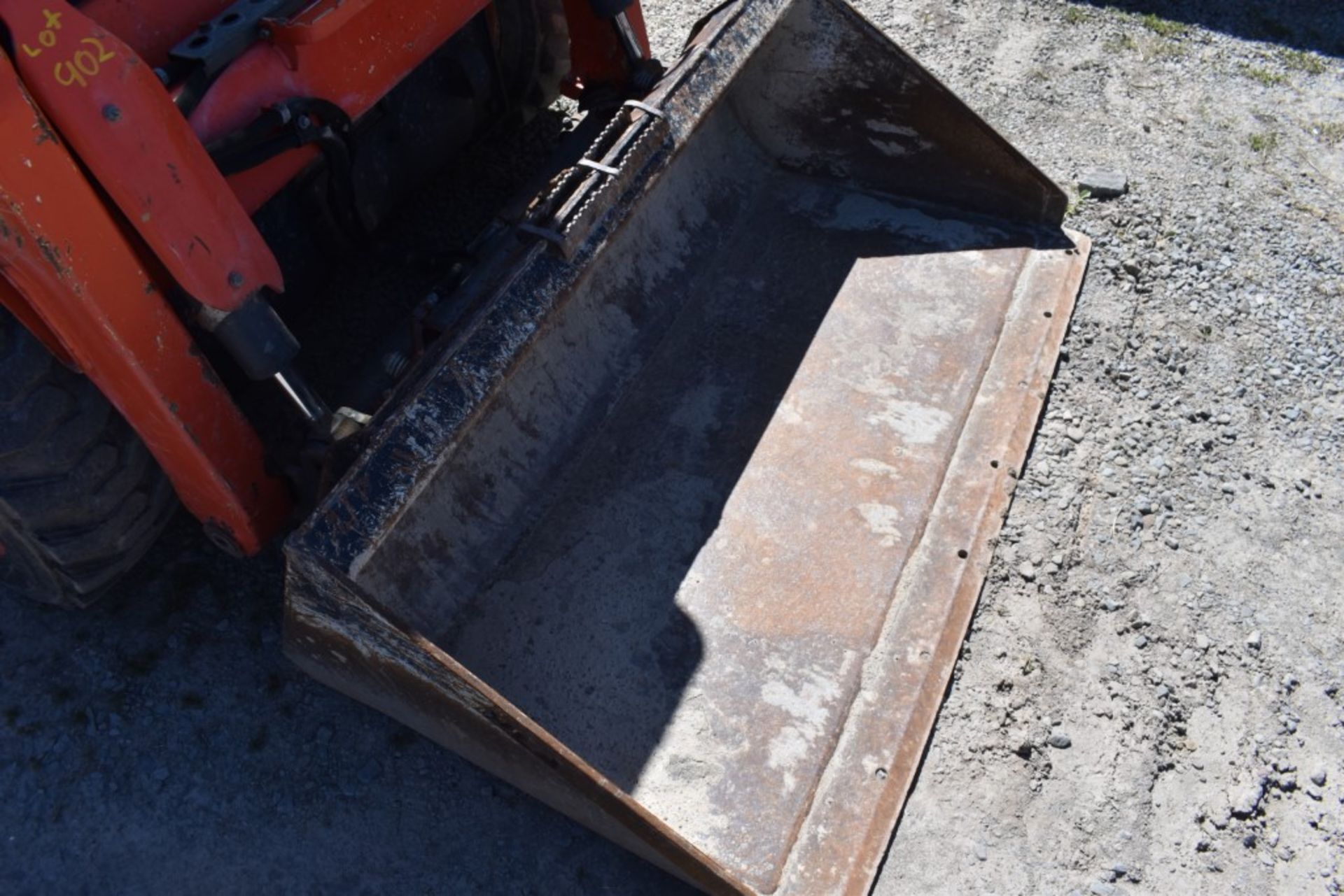 Kubota SSV65 Skid Steer 1322 Hours, Runs and Operates, Hydraulic Quick Attach, 60" Bucket, Pilot - Image 12 of 23