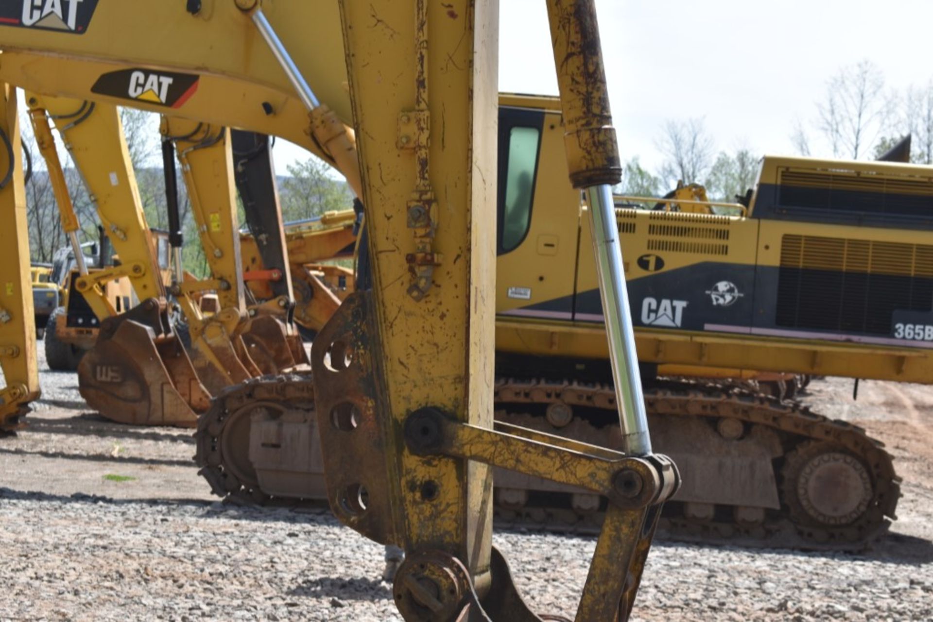 CAT 312B Excavator 11114 Hours, Runs and Operates, 48" Bucket, Auxiliary Hydraulics, Quick Coupler - Image 10 of 40