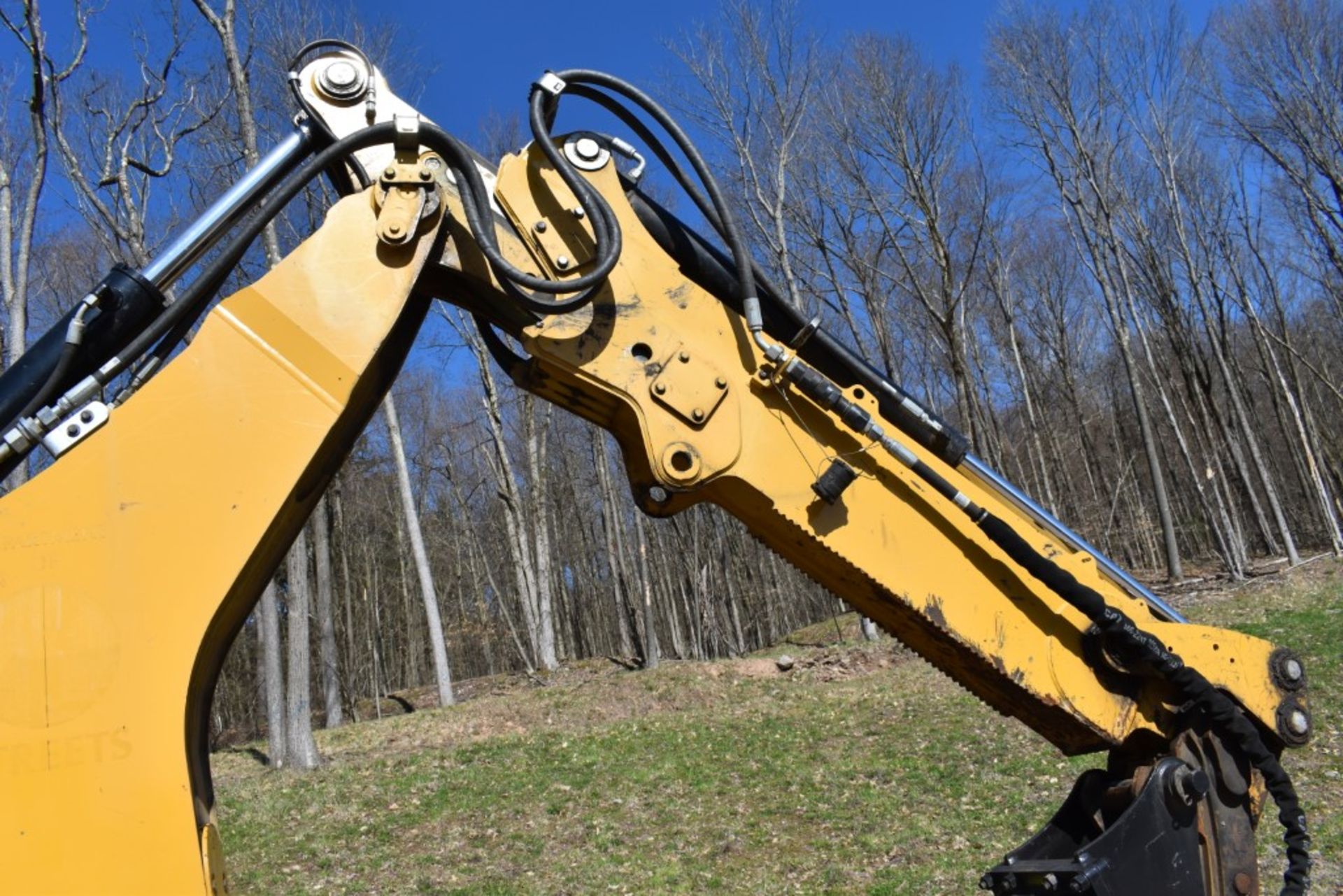 2018 CAT 420F2 Backhoe 2281 Hours, Runs and Operates, 4WD, CAT 89" 4 in 1 Bucket, Auxiliary - Image 21 of 31