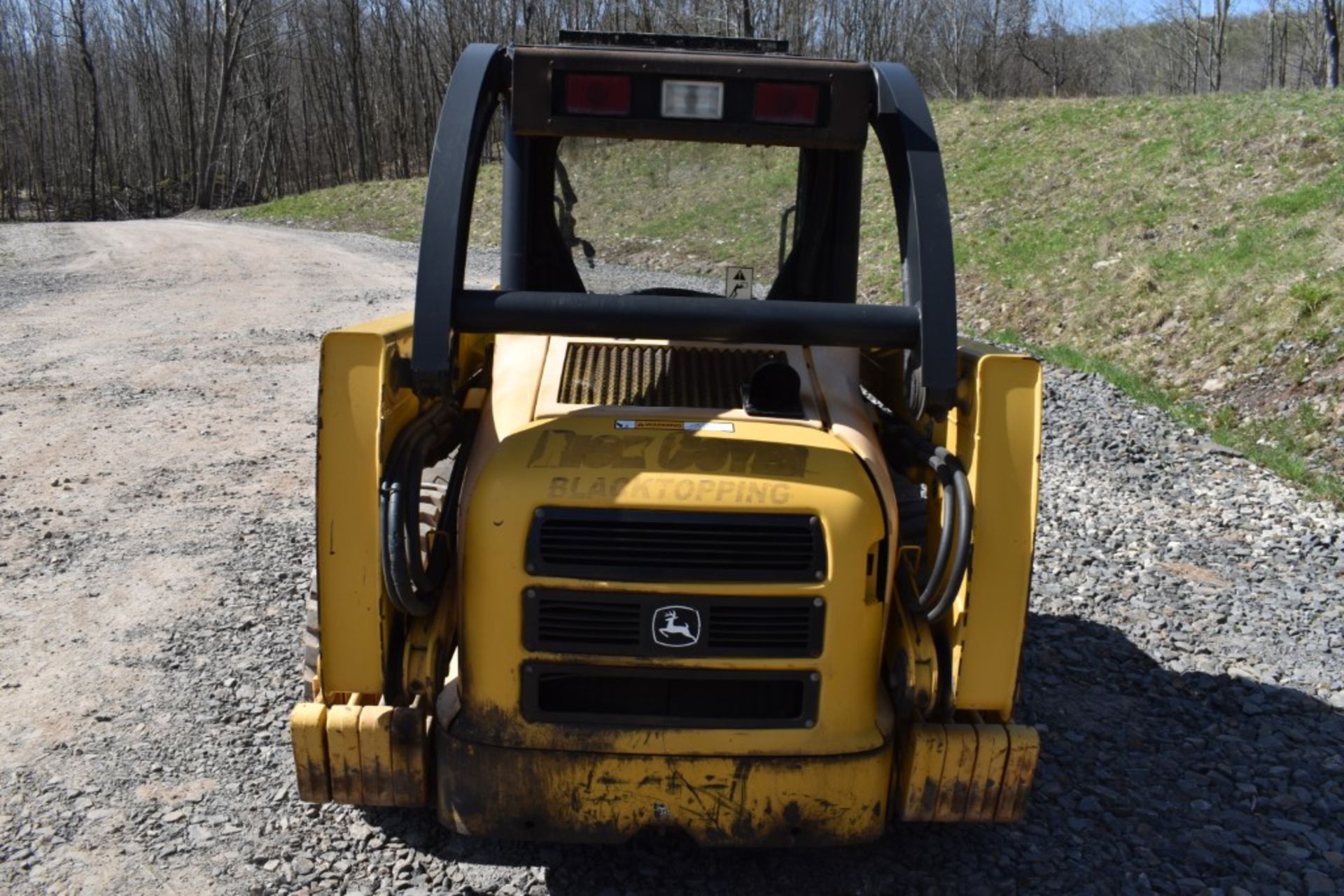 John Deere 250 Skid Steer 1292 Hours, Runs and Operates, Mechanical Quick Attach, John Deere 72" - Image 5 of 23