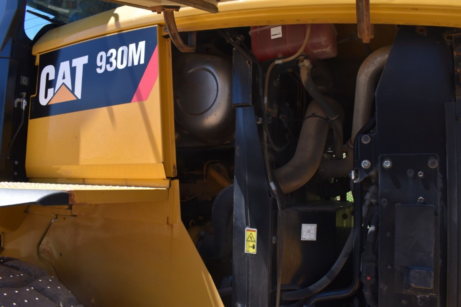 2018 CAT 930M Articulating Wheel Loader 2511 Hours, Runs and Operates, CAT 100" Bucket, Auxiliary - Image 25 of 34