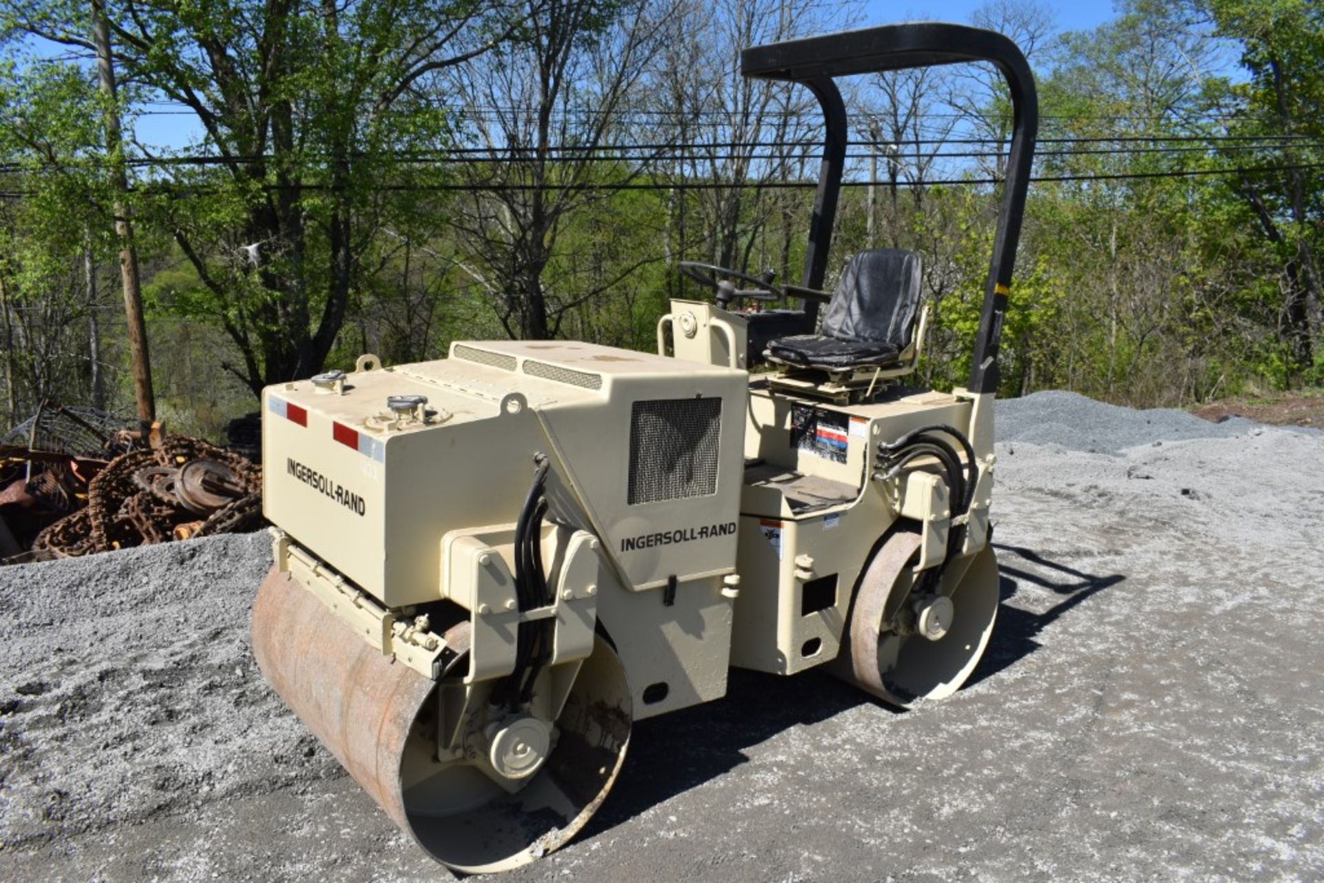 Ingersoll Rand DD-24 Vibratory Double Drum Roller 2054 Hours, Runs and Operates, 47" Drums, ROPS,