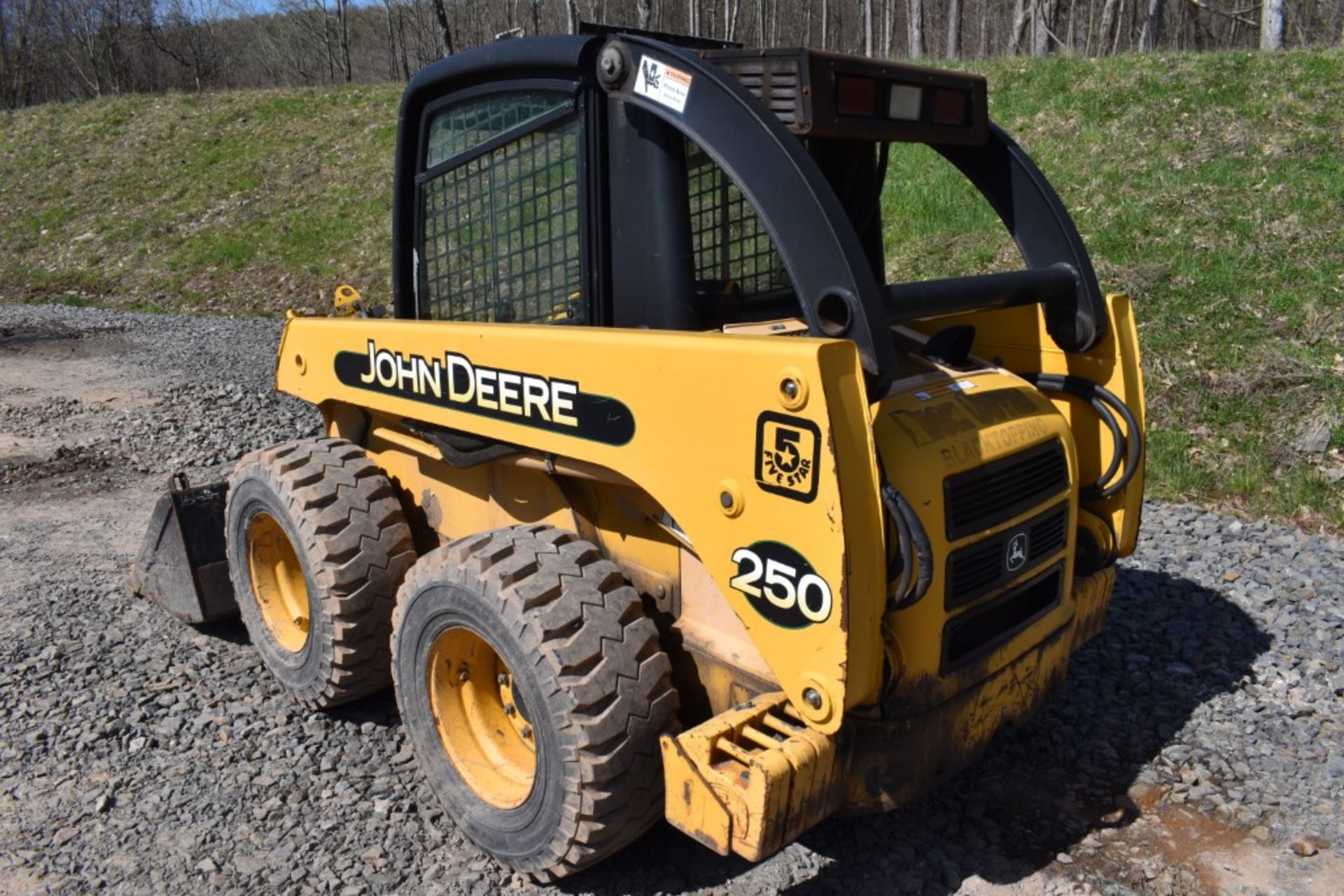 John Deere 250 Skid Steer 1292 Hours, Runs and Operates, Mechanical Quick Attach, John Deere 72" - Image 6 of 23