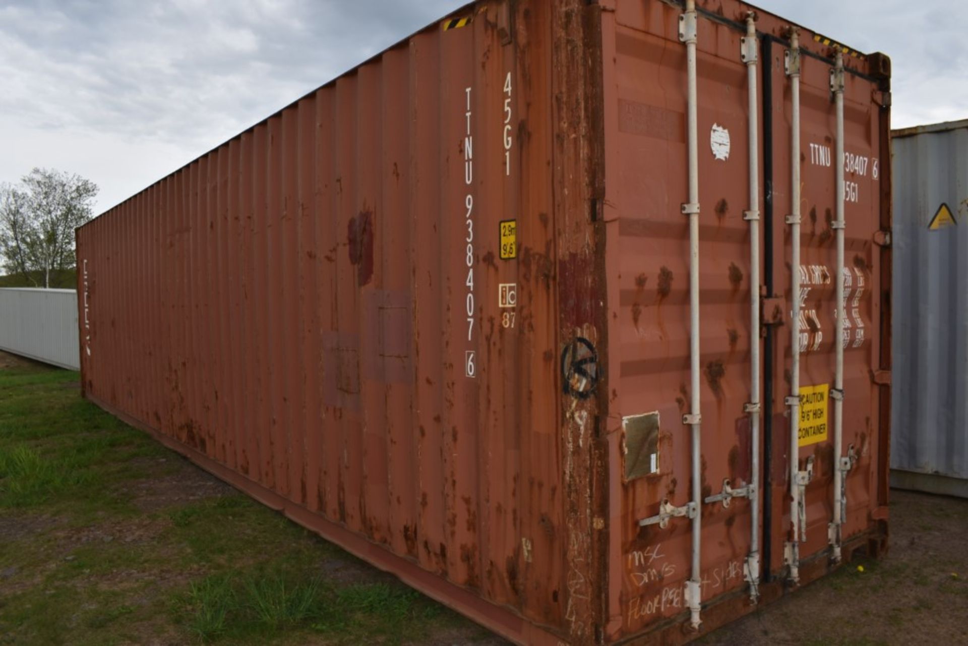 40' Shipping Container 9' 6" High Cube - Image 2 of 5