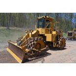 1995 CAT 815B Articulating Padfoot Compactor 14861 hours, Runs and Operates, Enclosed Cab, Heat