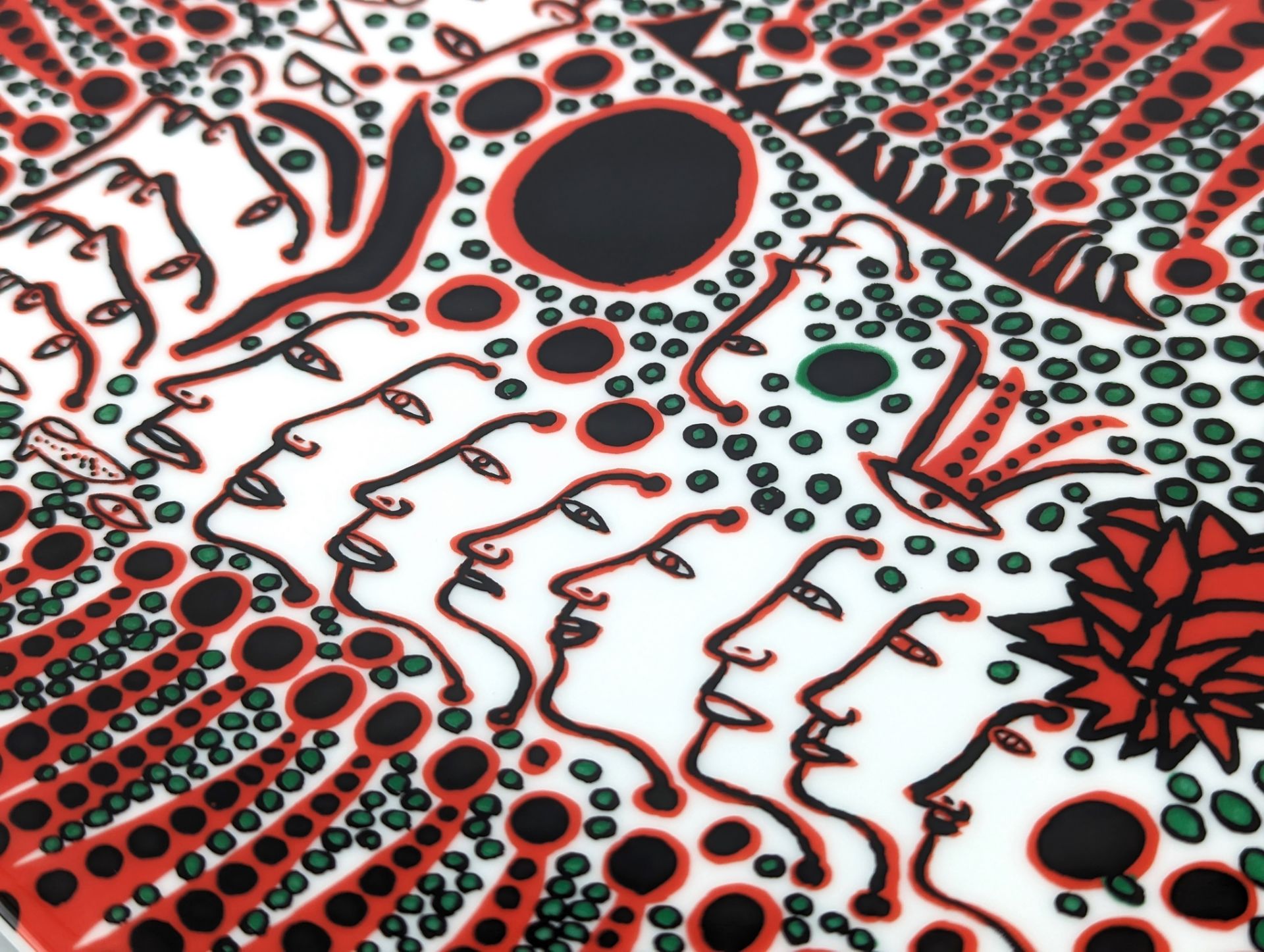 Yayoi KUSAMA  Les femmes attendent l'amour, mais les hommes s'éloignent toujours  - Bild 3 aus 8