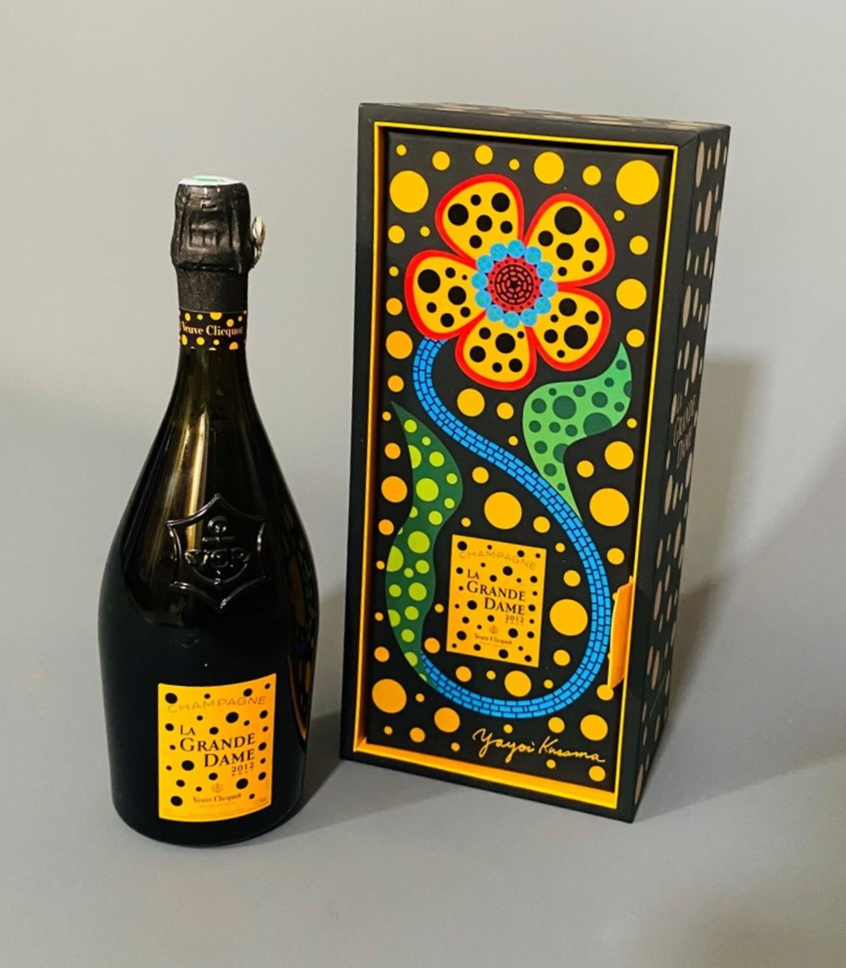 Yayoi KUSAMA (Né en 1929) & VEUVE CLICQUOT (LVMH). « La Grande Dame ».