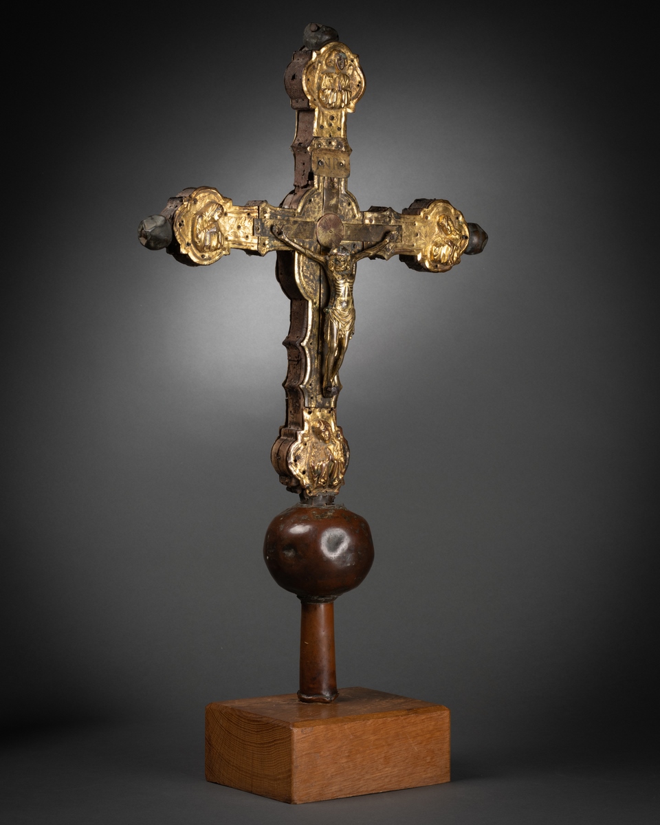 CROIX PROCESSIONNELLE DU XIVème (14e) SIECLE DE LOMBARDIE, Italie, réalisée sur une âme - Image 10 of 11