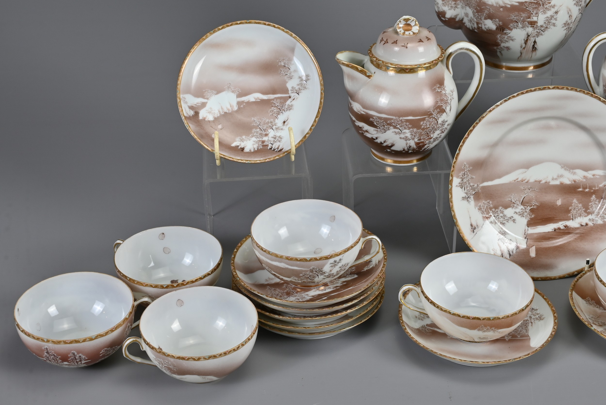 A JAPANESE PORCELAIN TEA SERVICE, SIGNED KOSAKA TOEMON, CIRCA 1900. To include a teapot, milk jug, - Image 3 of 8