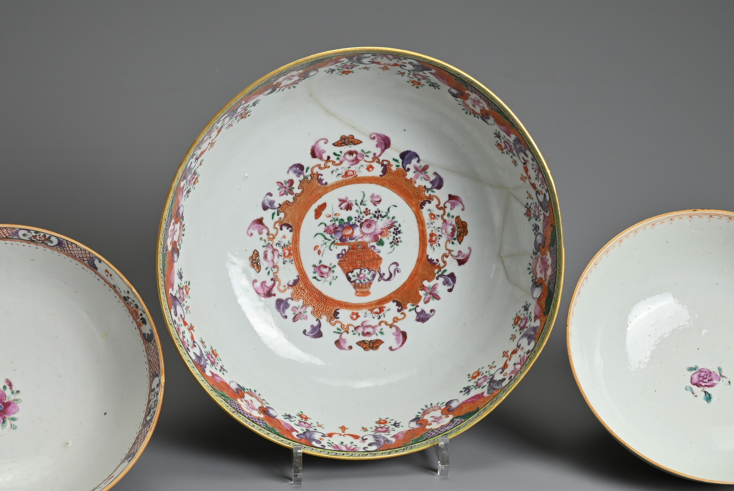 THREE CHINESE FAMILLE ROSE PORCELAIN BOWLS, 18TH CENTURY. Of graduating sizes decorated with various - Image 5 of 6