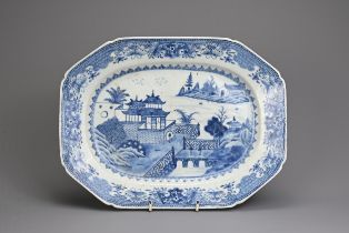 A CHINESE BLUE AND WHITE EXPORT PORCELAIN PLATTER, 18TH CENTURY. Of octagonal form decorated with