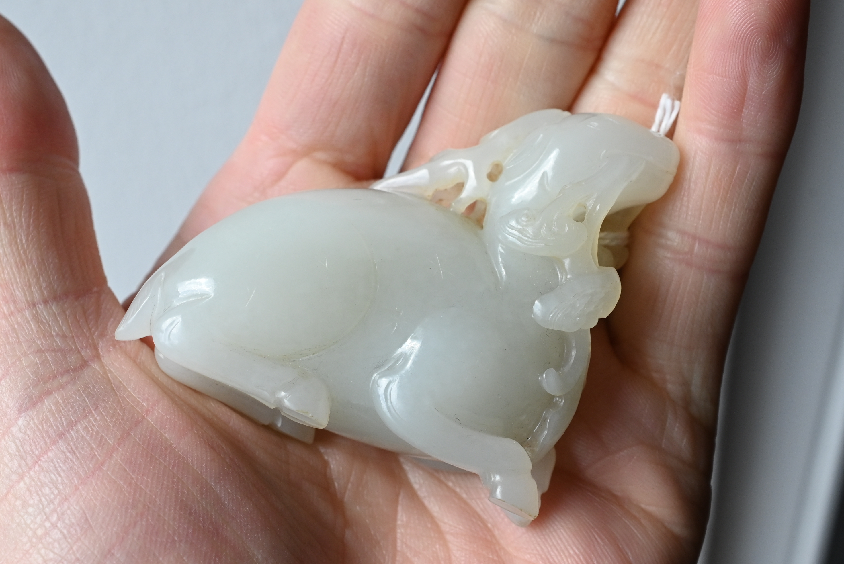 A CHINESE WHITE JADE CARVING OF A DEER, QING DYNASTY. Carved and pierced in the form of a - Image 8 of 16