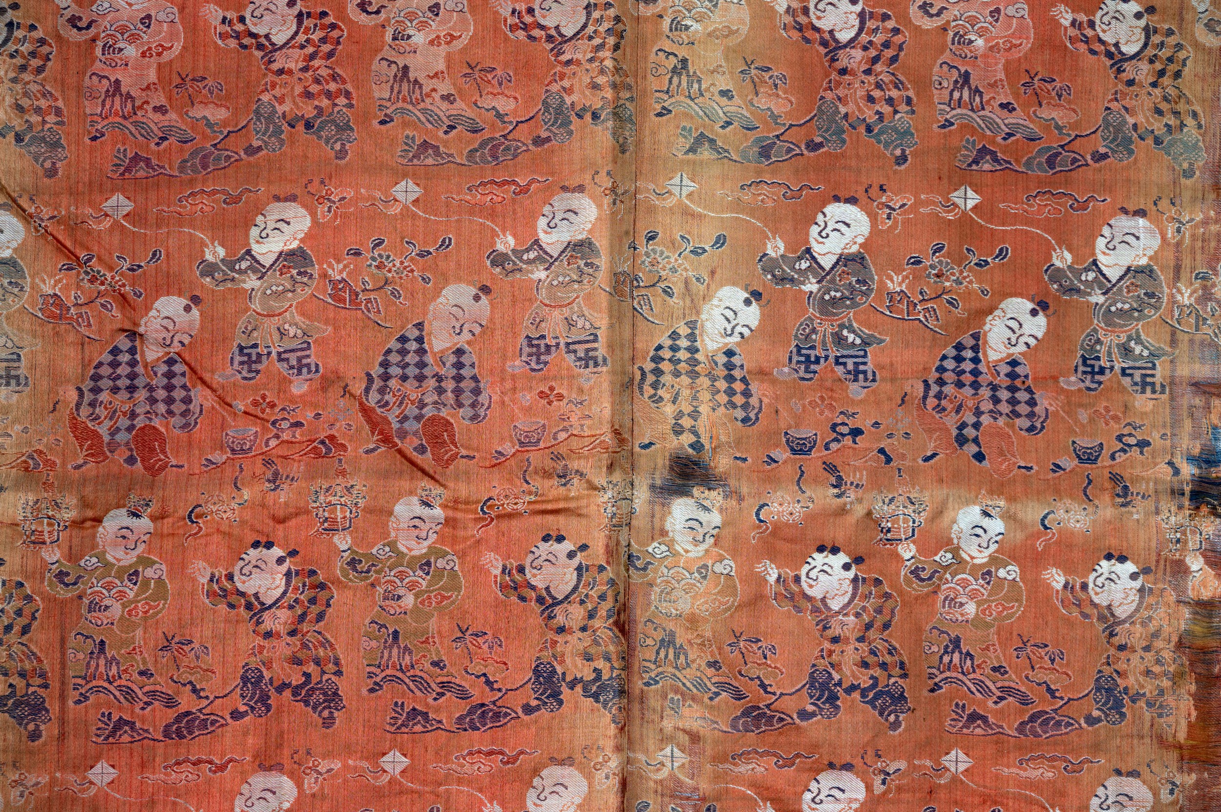 TWO VERY LARGE CHINESE 100 BOYS SILK PANELS, 17/18TH CENTURY. Each depicting rows of boys at play - Image 3 of 11