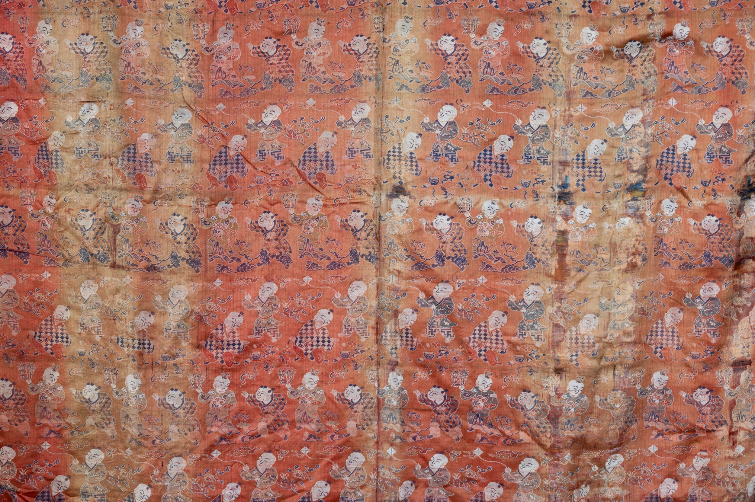TWO VERY LARGE CHINESE 100 BOYS SILK PANELS, 17/18TH CENTURY. Each depicting rows of boys at play - Image 4 of 11