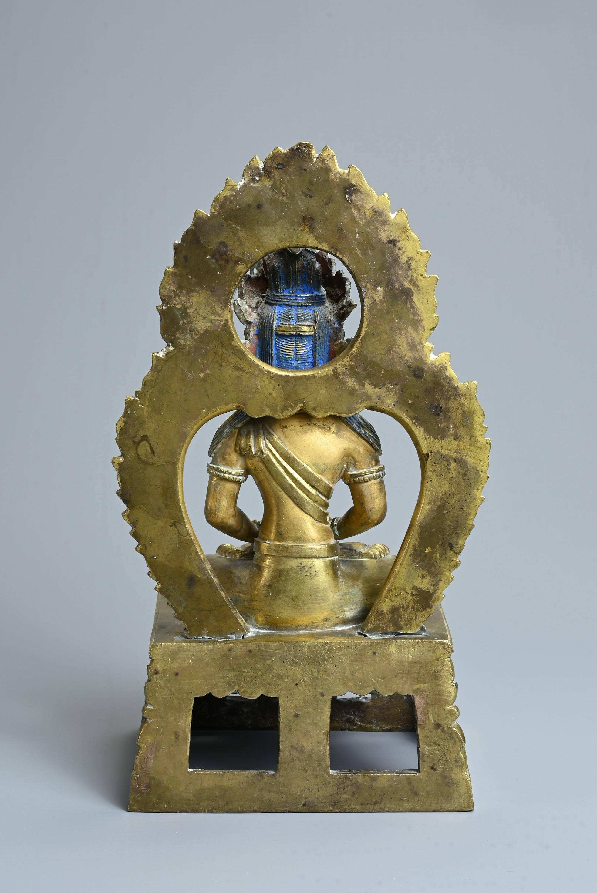 A CHINESE GILT BRONZE FIGURE OF AMITAYUS, QIANLONG PERIOD (1736-1795). The Buddha seated on an - Image 5 of 9