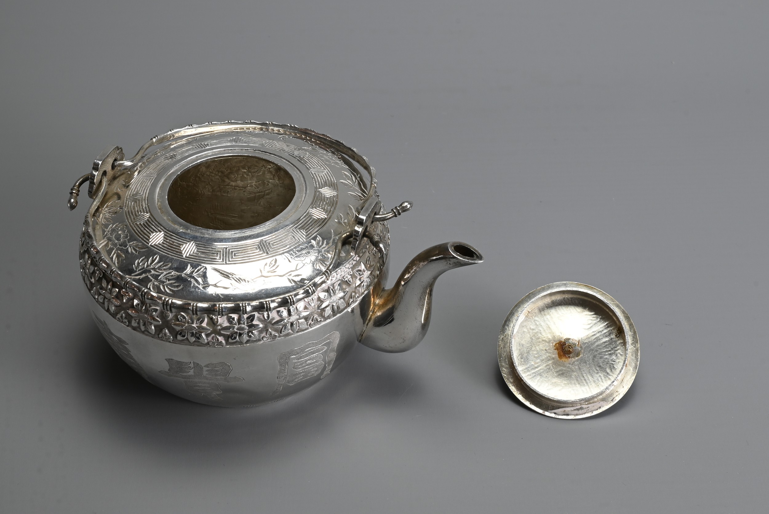 A FINE CHINESE SILVER TEAPOT, NANKING BAO QING, CIRCA 1900. Of globular form with two faux bamboo - Image 8 of 8