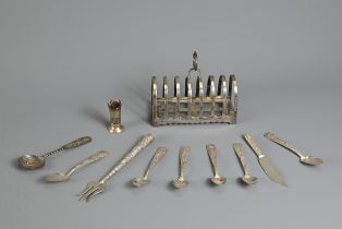 A GROUP OF CHINESE EXPORT SILVER ITEMS, 19/20TH CENTURY. To include a toast rack, stamped Tai Hua in