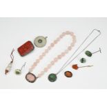 A GROUP OF CHINESE JEWELLERY ITEMS, EARLY 20TH CENTURY. To include a carved rose quartz beaded