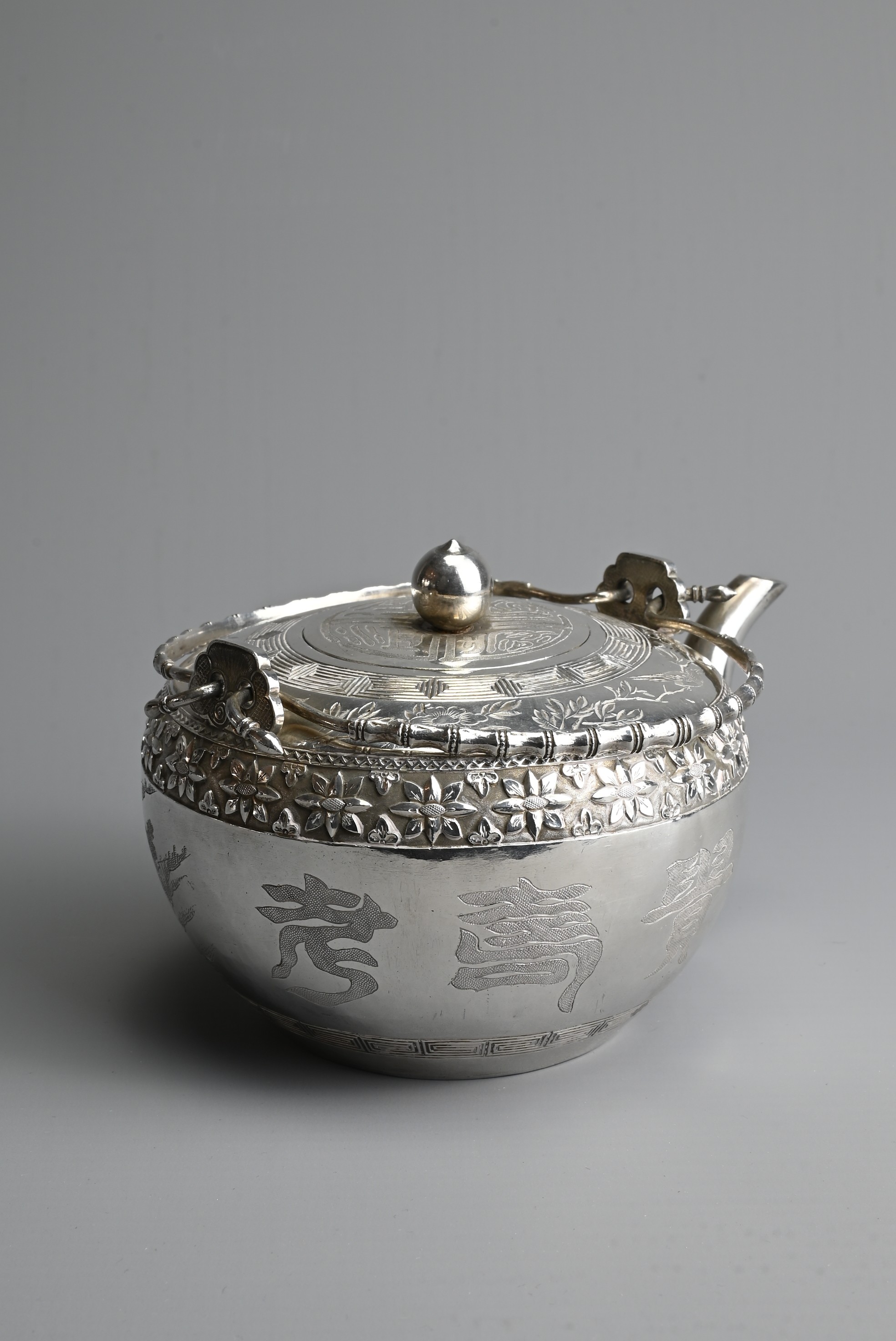 A FINE CHINESE SILVER TEAPOT, NANKING BAO QING, CIRCA 1900. Of globular form with two faux bamboo - Image 3 of 8