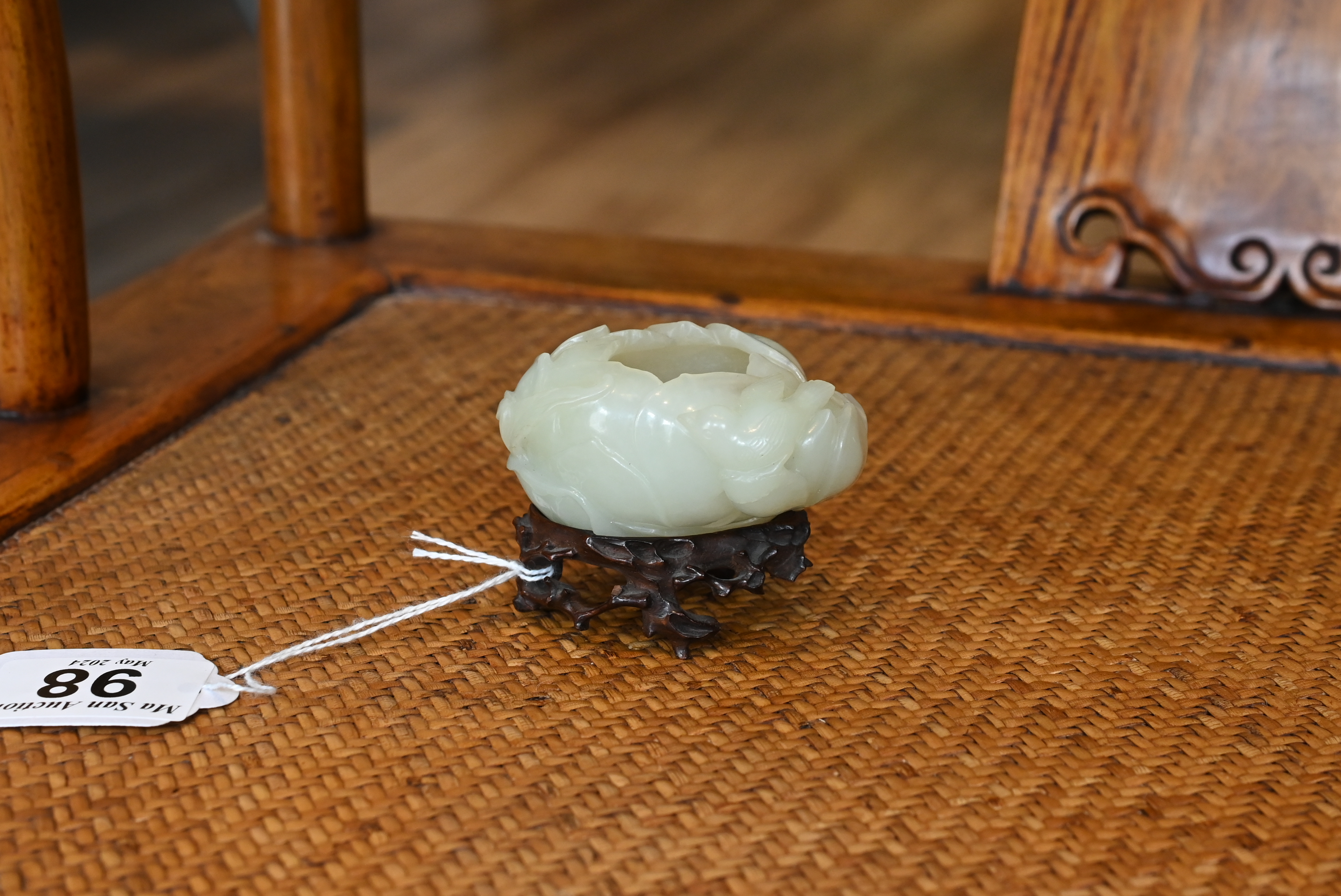 A CHINESE PALE CELADON JADE BRUSH WASHER ON WOODEN STAND, QING DYNASTY. Carved in the form of a - Image 11 of 29